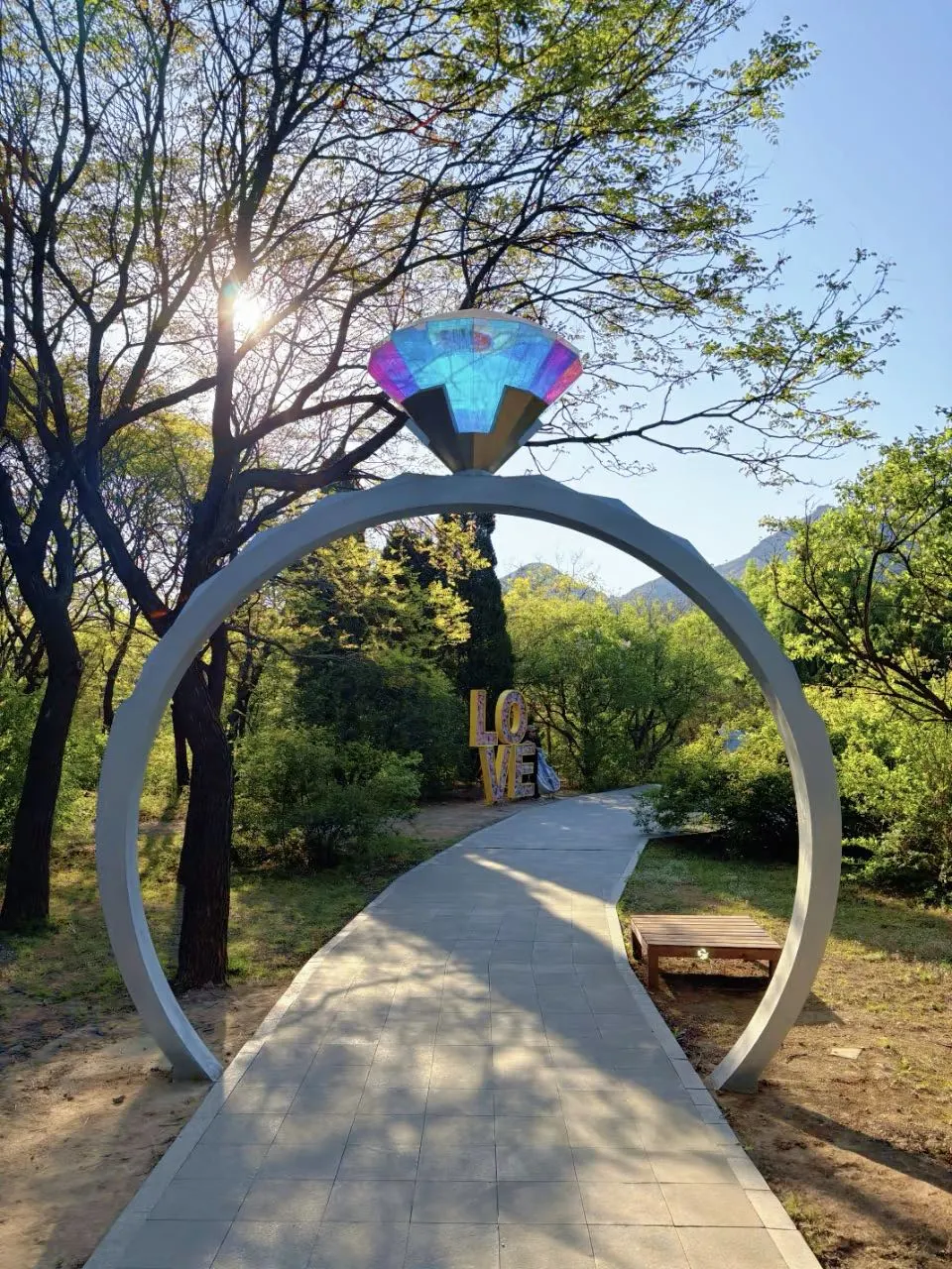 五一避开人从众！来爬长城第一山啦～