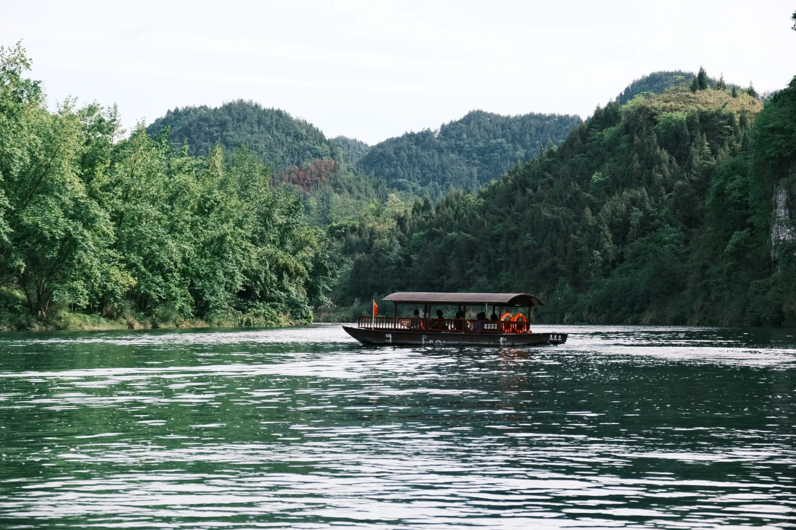 听劝｜嫌凤凰古城人多的来茶峒，体验更好👍