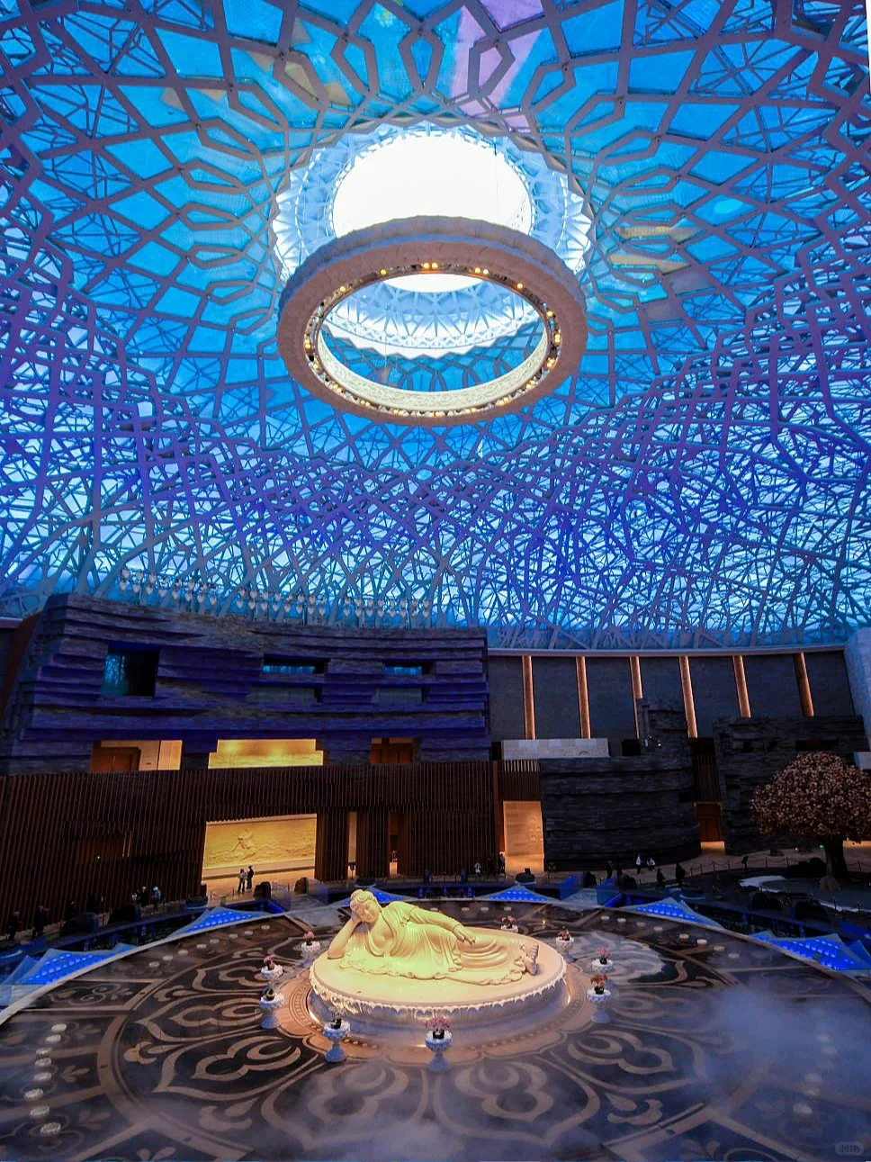 牛首山整个五月都可以瞻礼舍利，你们知道吗？