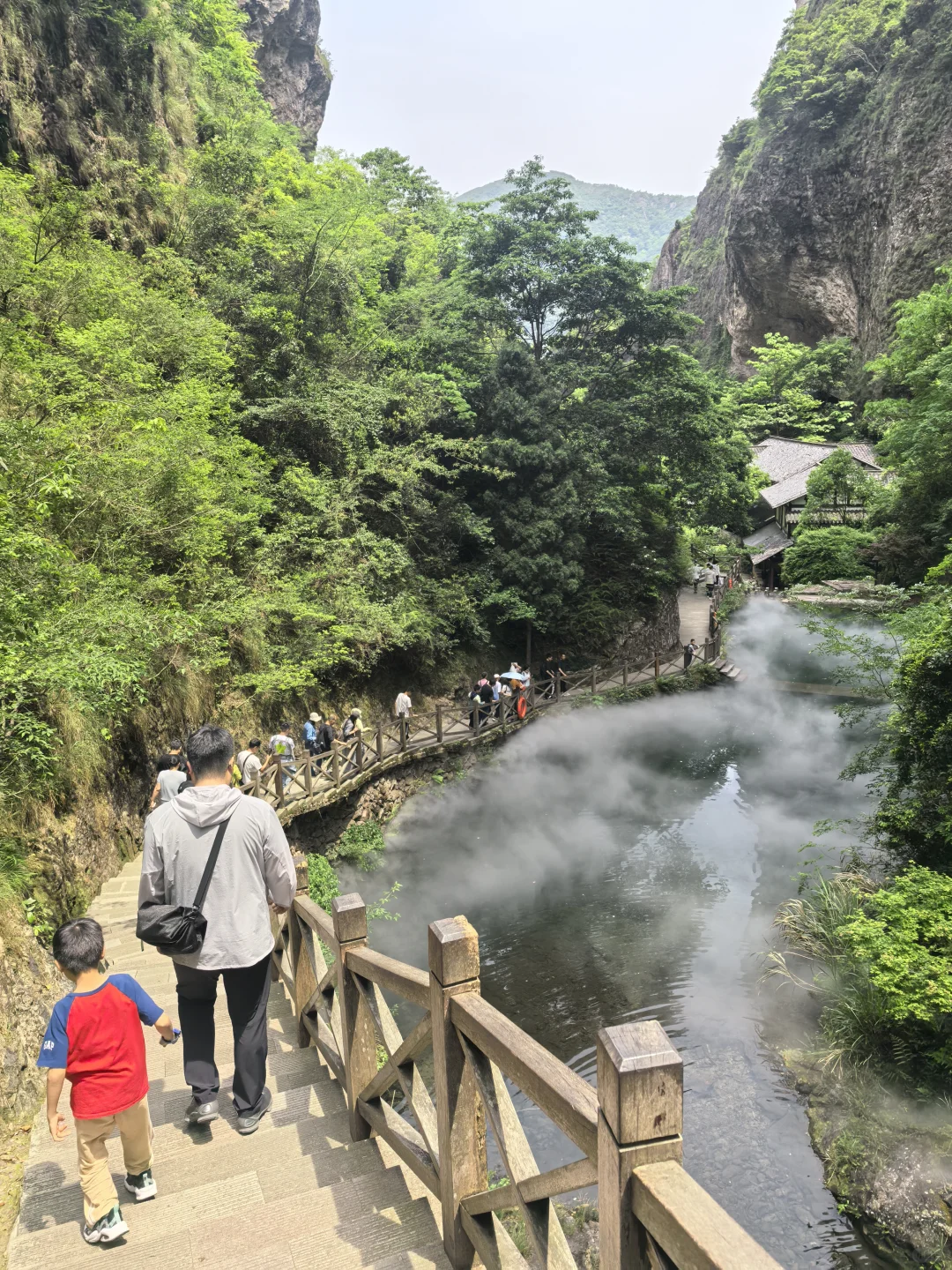 五一假期的雁荡山，玩了几个小时没碰到游客