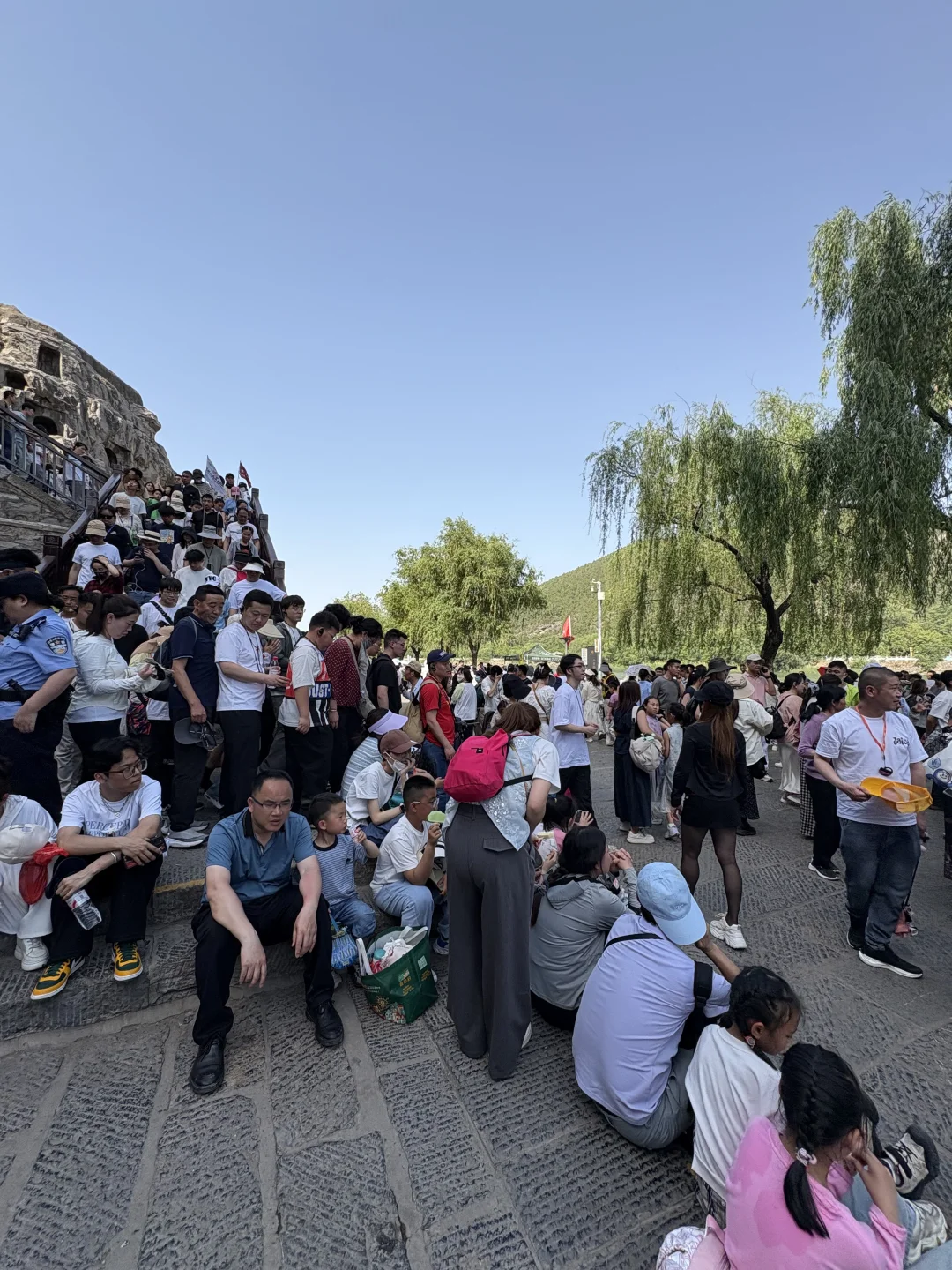 不是，也没人告我五一洛阳景区人这么多啊