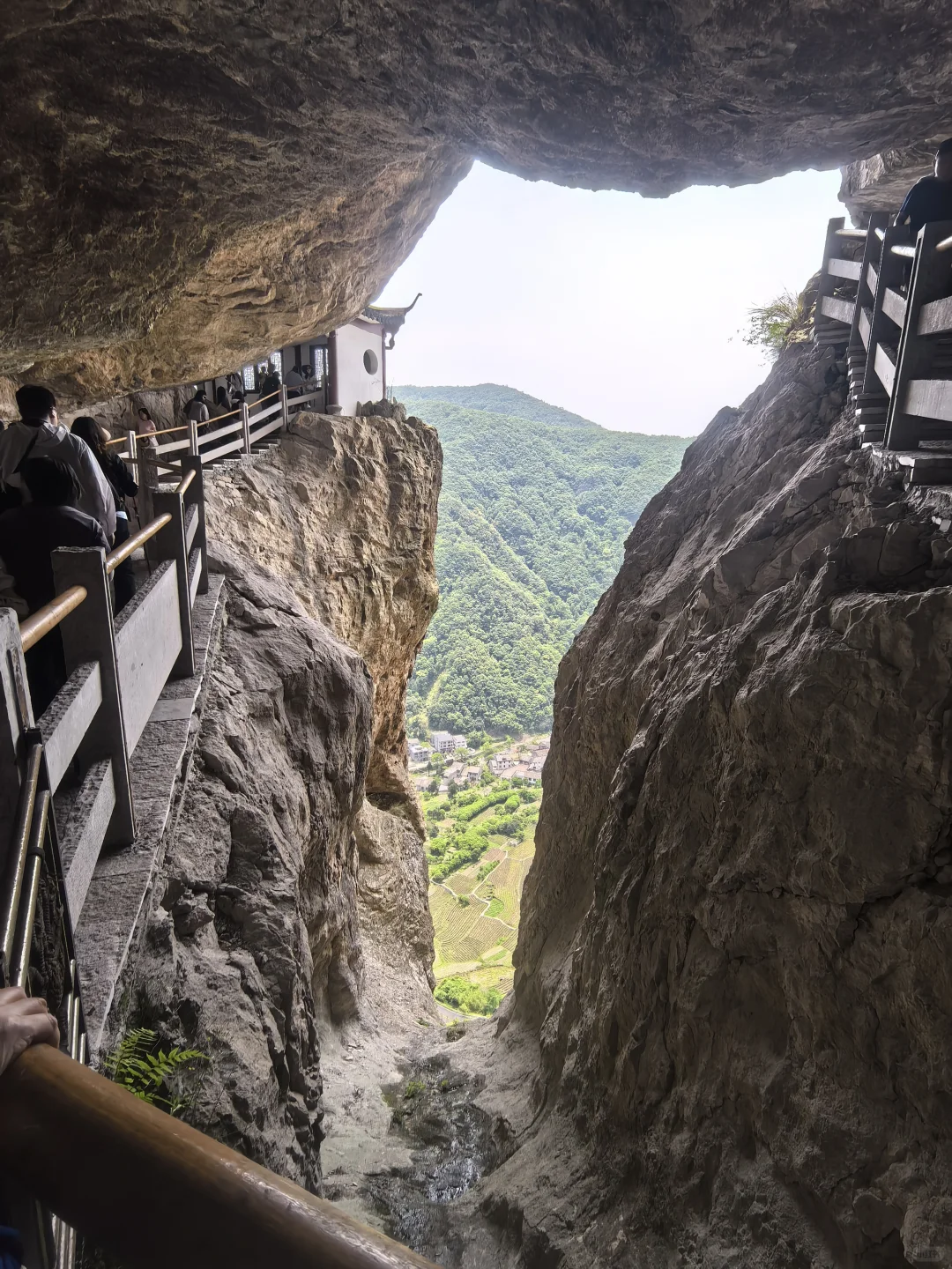 五一假期的雁荡山，玩了几个小时没碰到游客