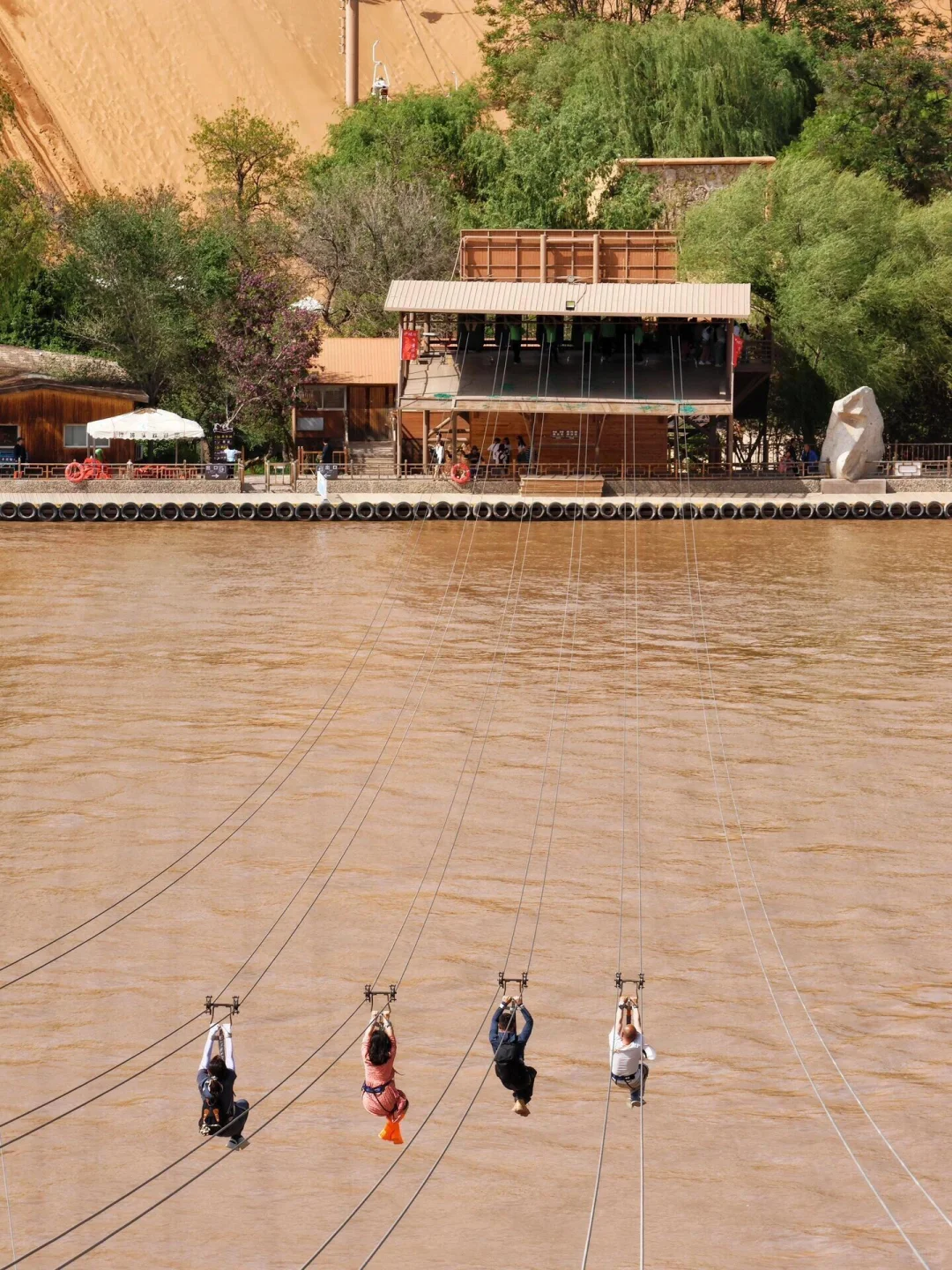 《国家地理》没骗我!最震撼的羚羊谷竟在陕北!