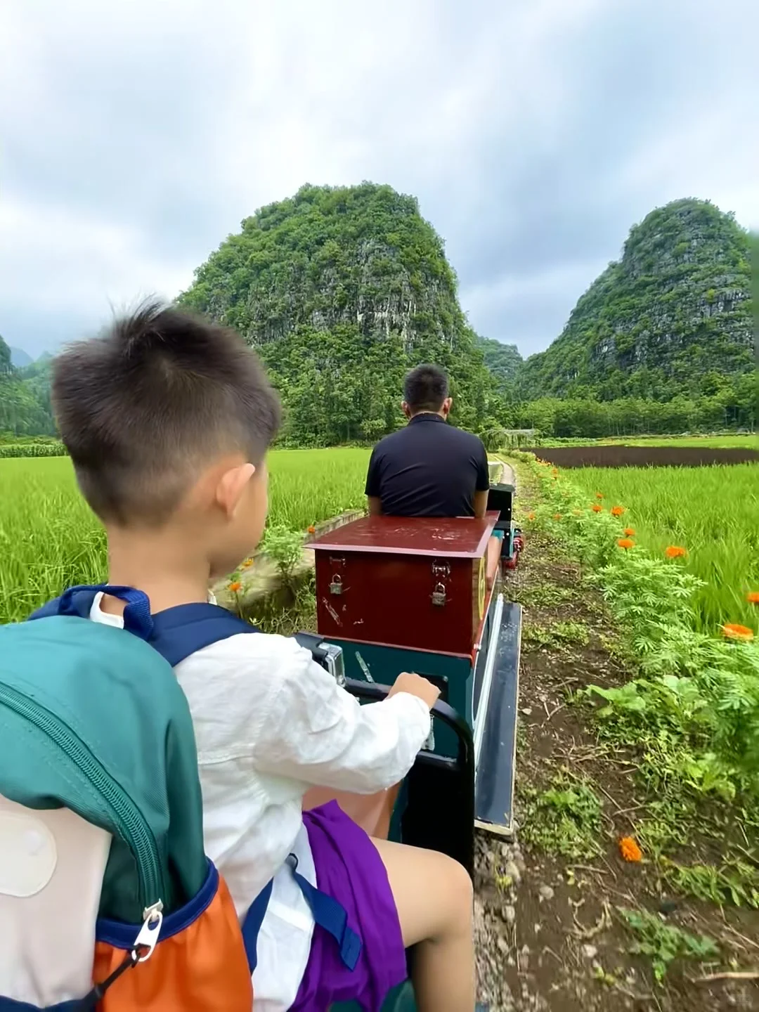 人生建议：带孩子去贵州，一定要暑假去！