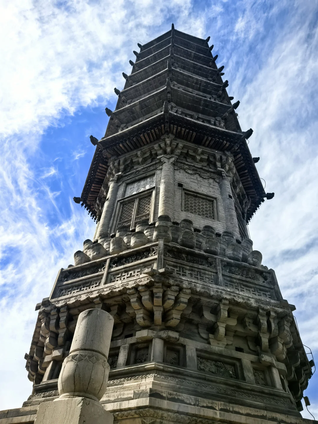 一寺，一古树，舍利镇塔底！