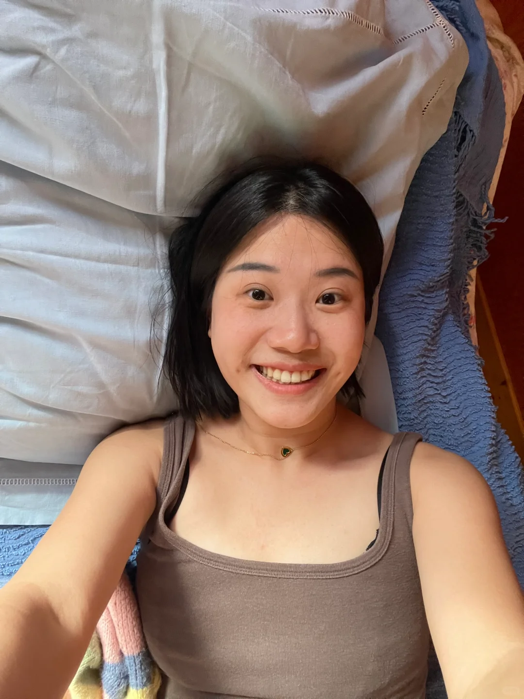 住进阿尔卑斯山里上百年的小木屋🏡