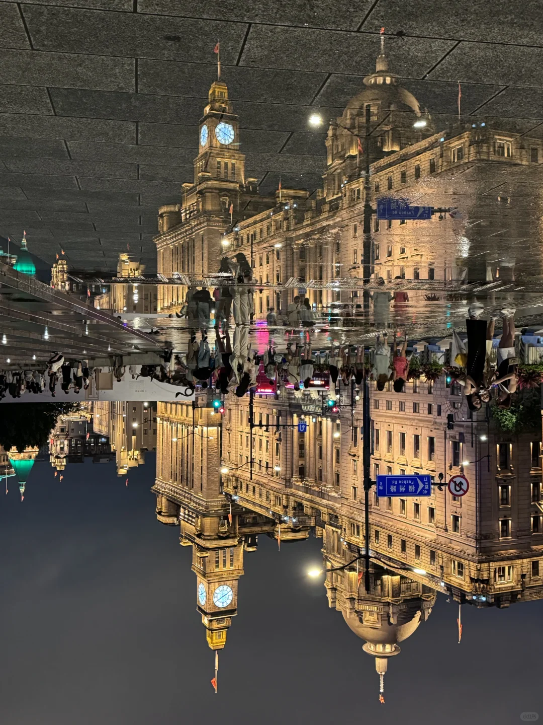 原来大雨真的会让整座城市颠倒