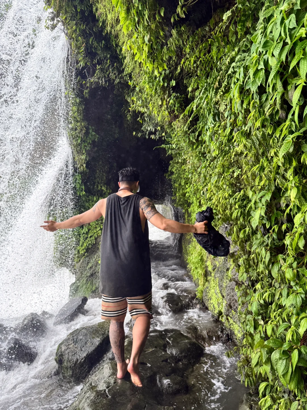 不是………没人告诉我贵州这么好玩啊！！！！！！