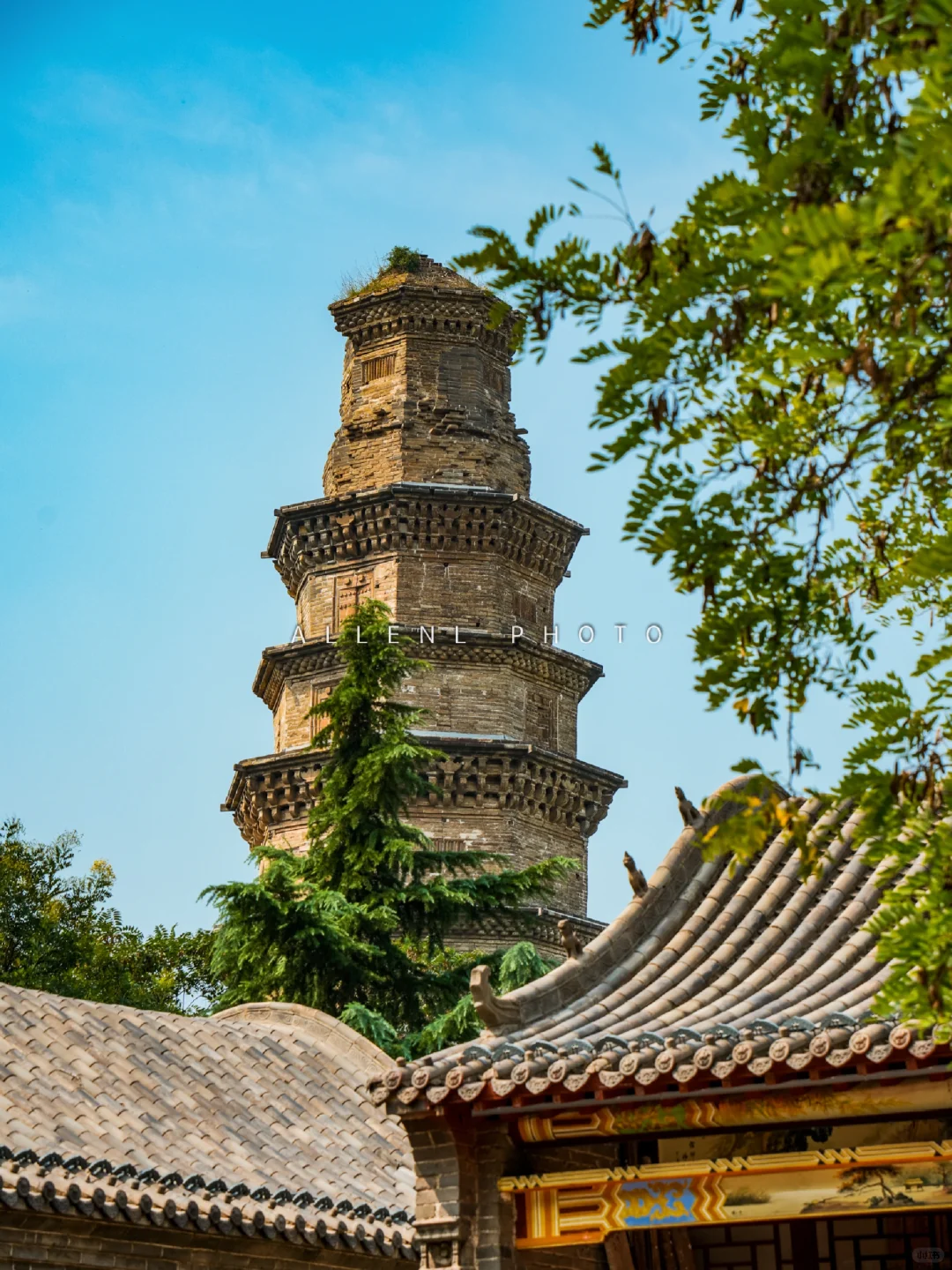 在响堂山石窟，做一场南北朝的华美残梦……