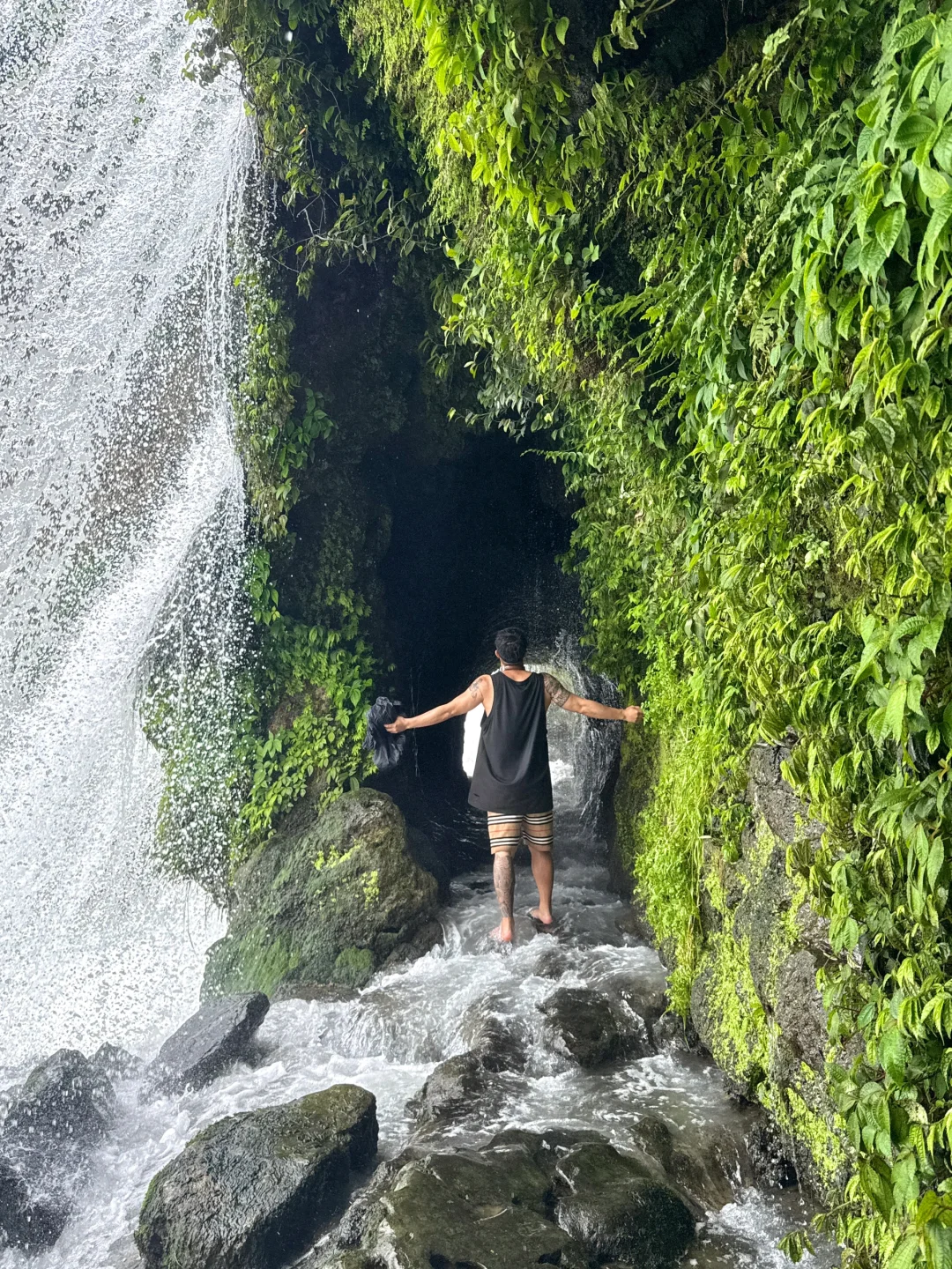 不是………没人告诉我贵州这么好玩啊！！！！！！