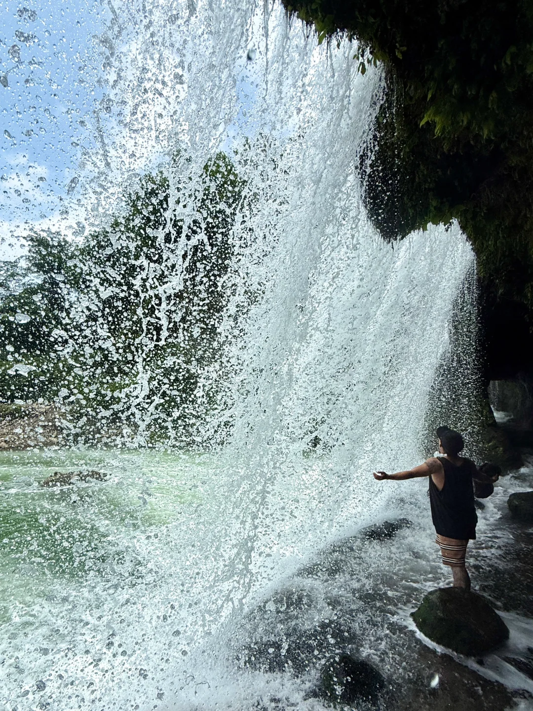 不是………没人告诉我贵州这么好玩啊！！！！！！
