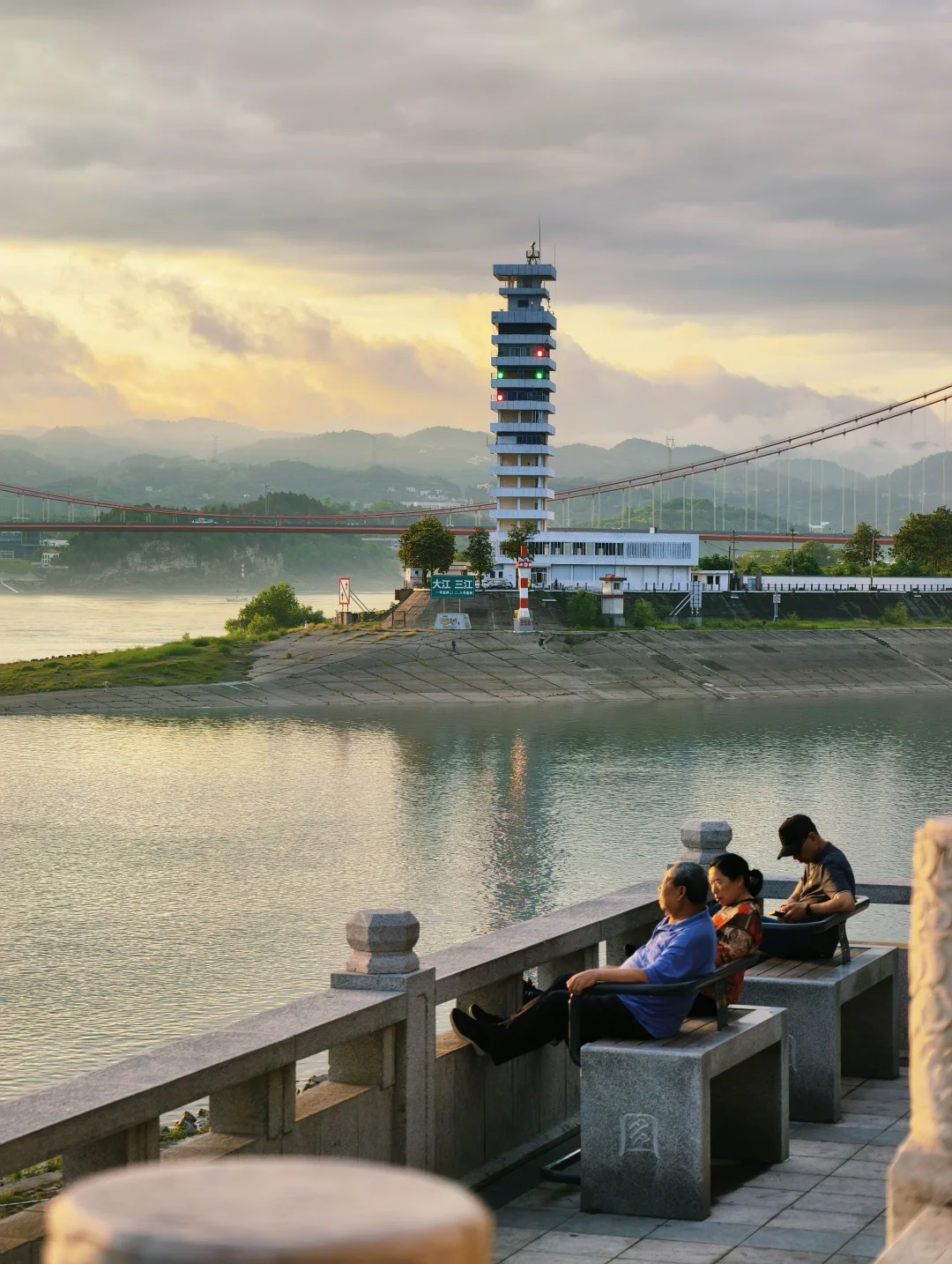 实时Live | 宜昌人快来江边❗