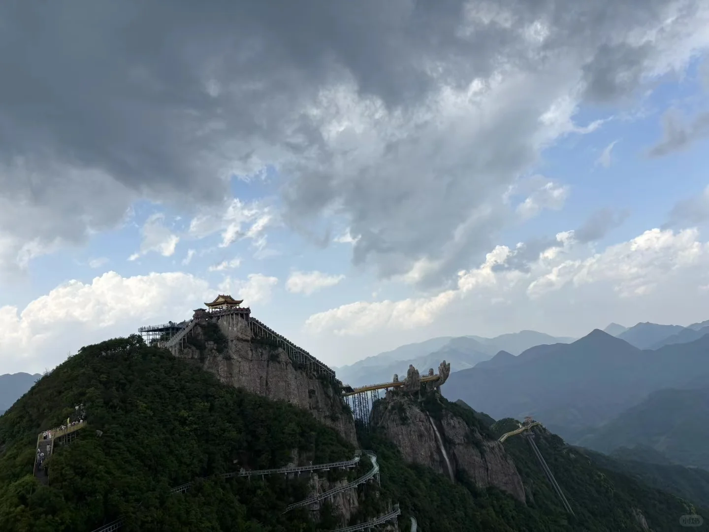 五一的假期要结束了