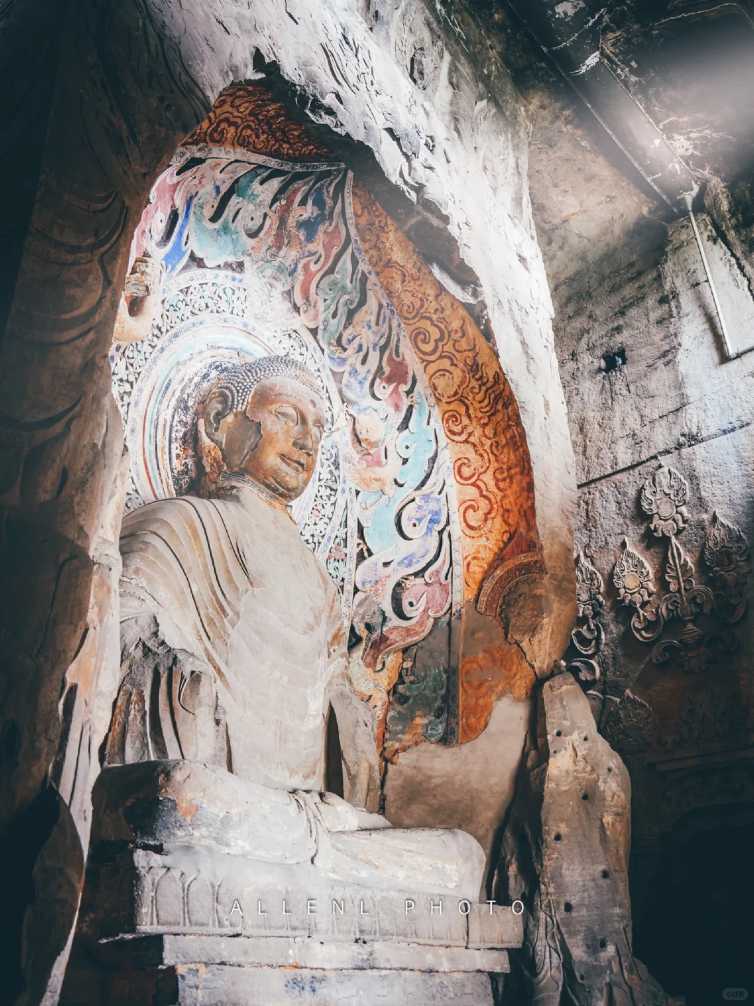 在响堂山石窟，做一场南北朝的华美残梦……