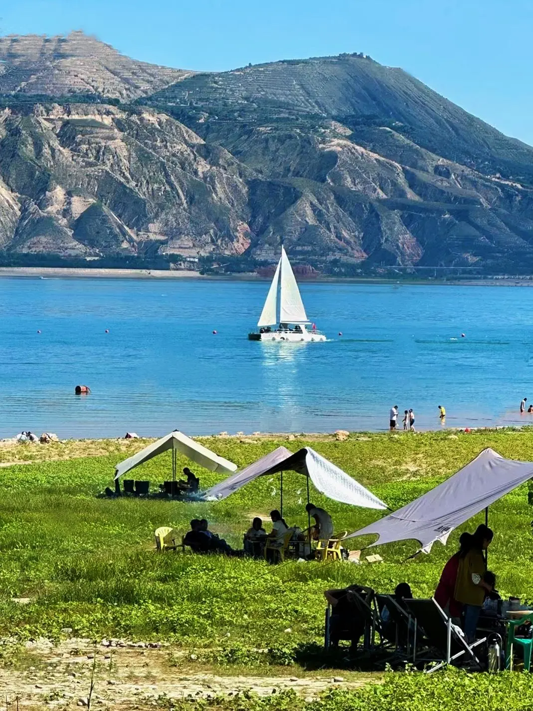 这个五一，去邂逅甘肃的小洱海+郁金香花海