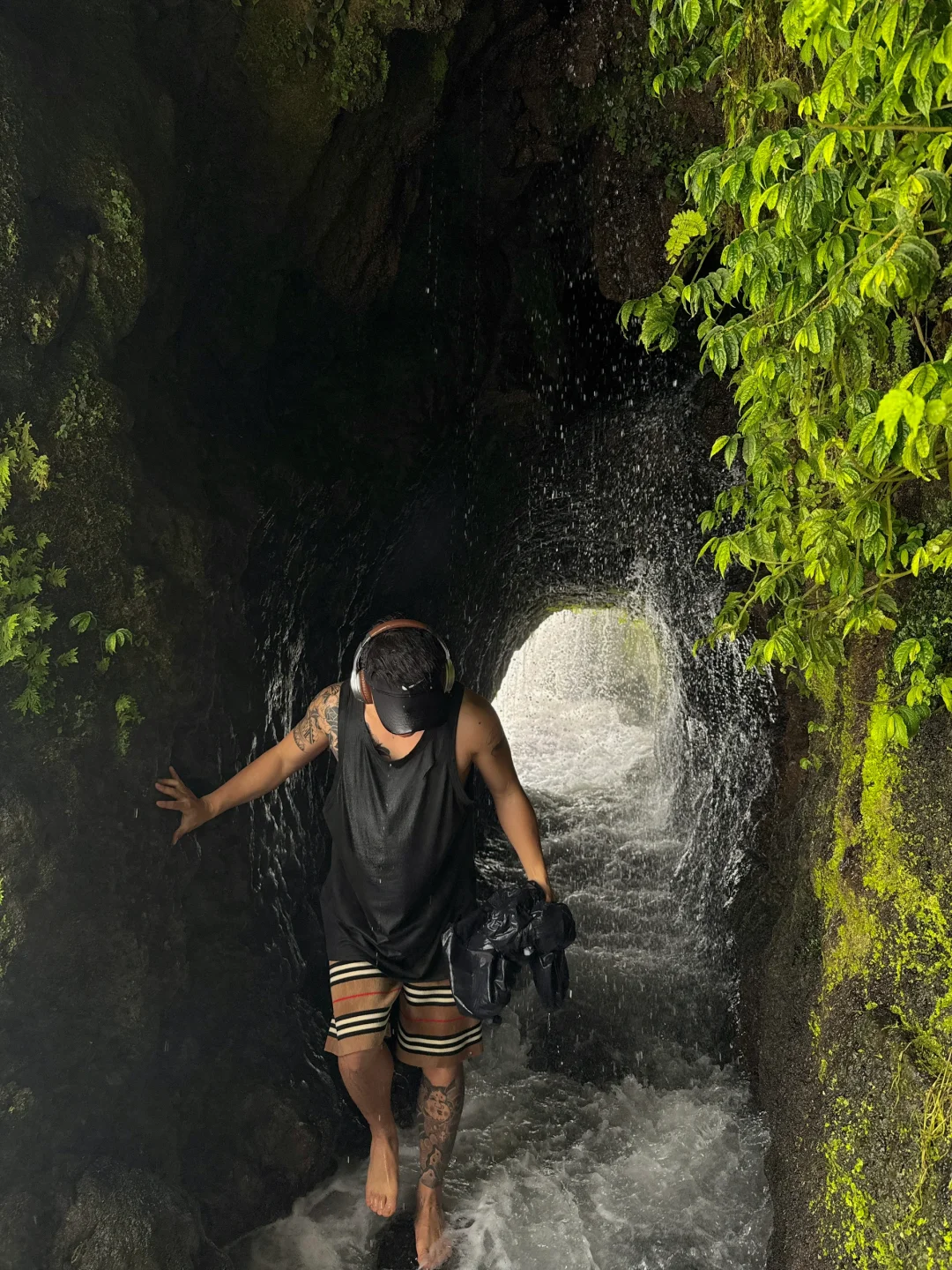 不是………没人告诉我贵州这么好玩啊！！！！！！