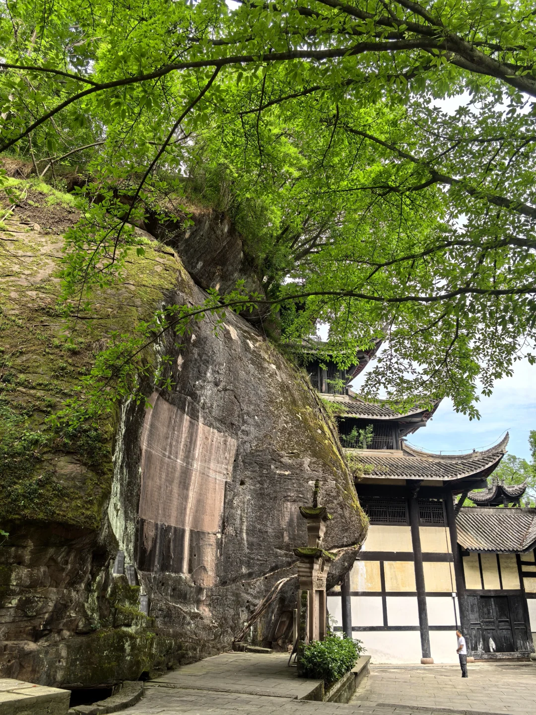 冷门小城🚅直达：世界最大金佛+千年古镇