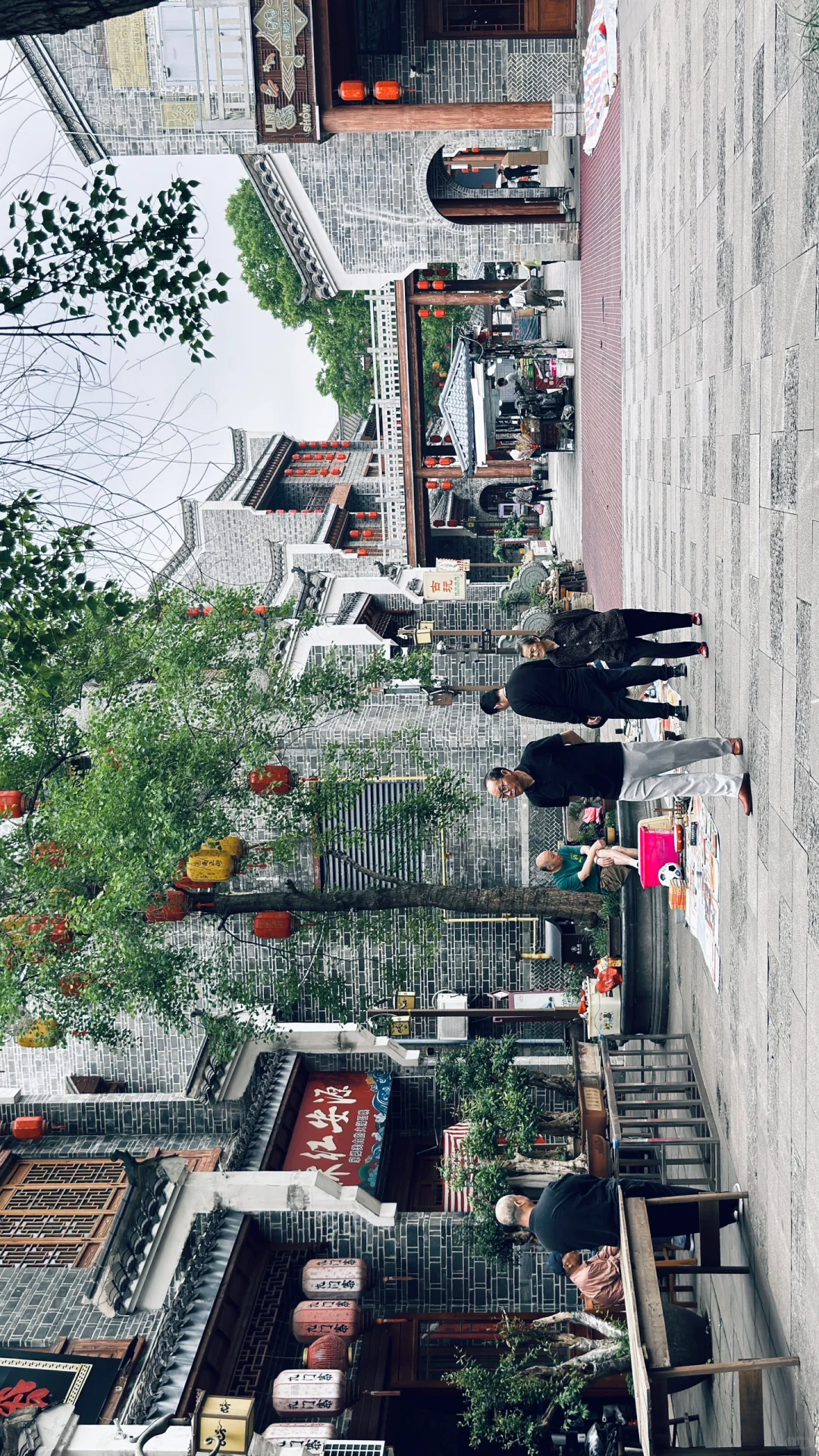 惬意的小城市景区