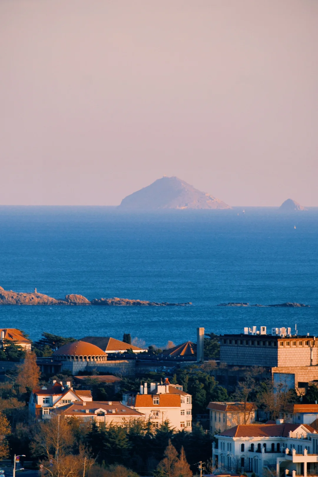 因为一片海 爱上一座城