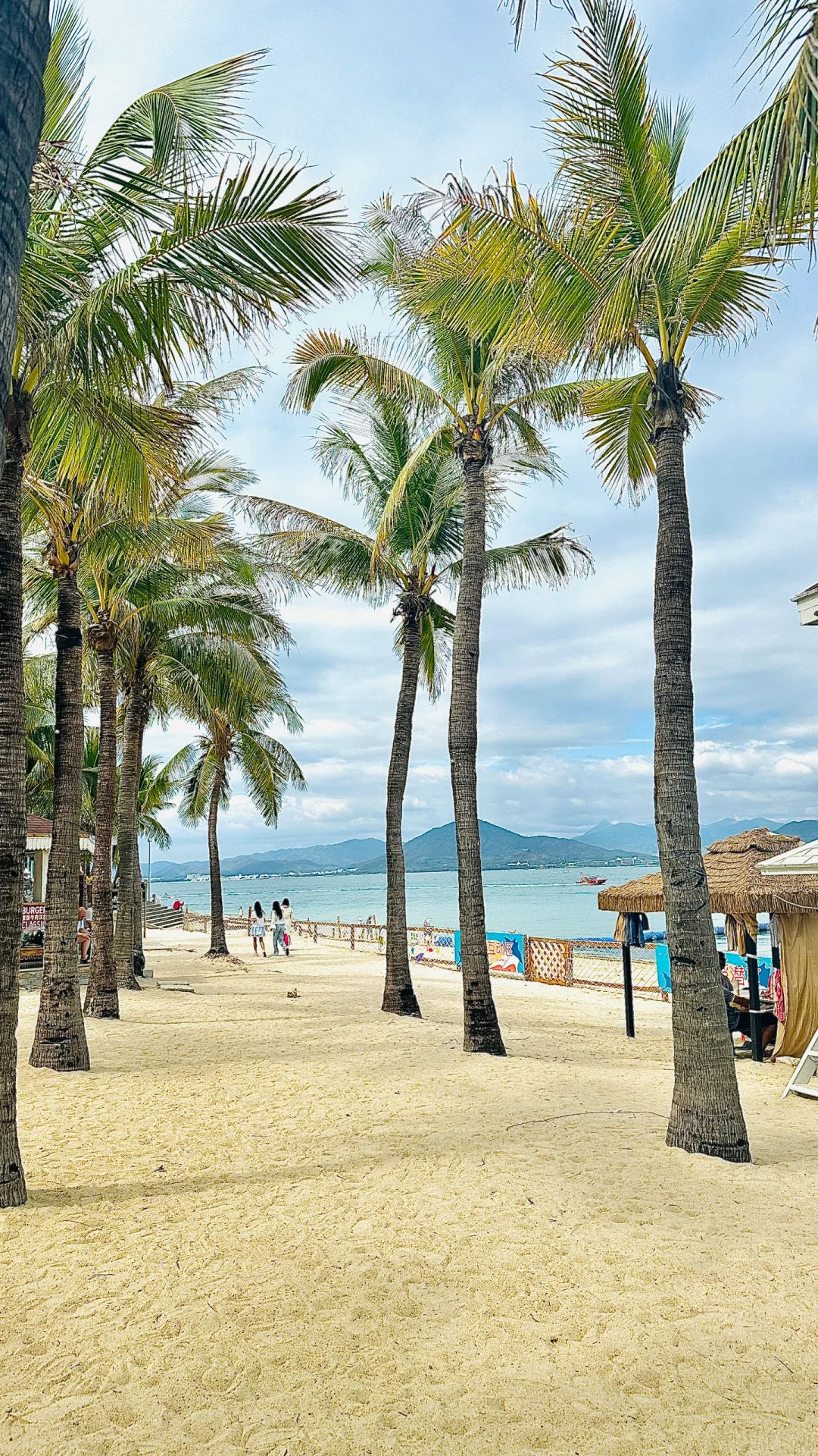 女大学生4月错峰游三亚，两天仅花1000+