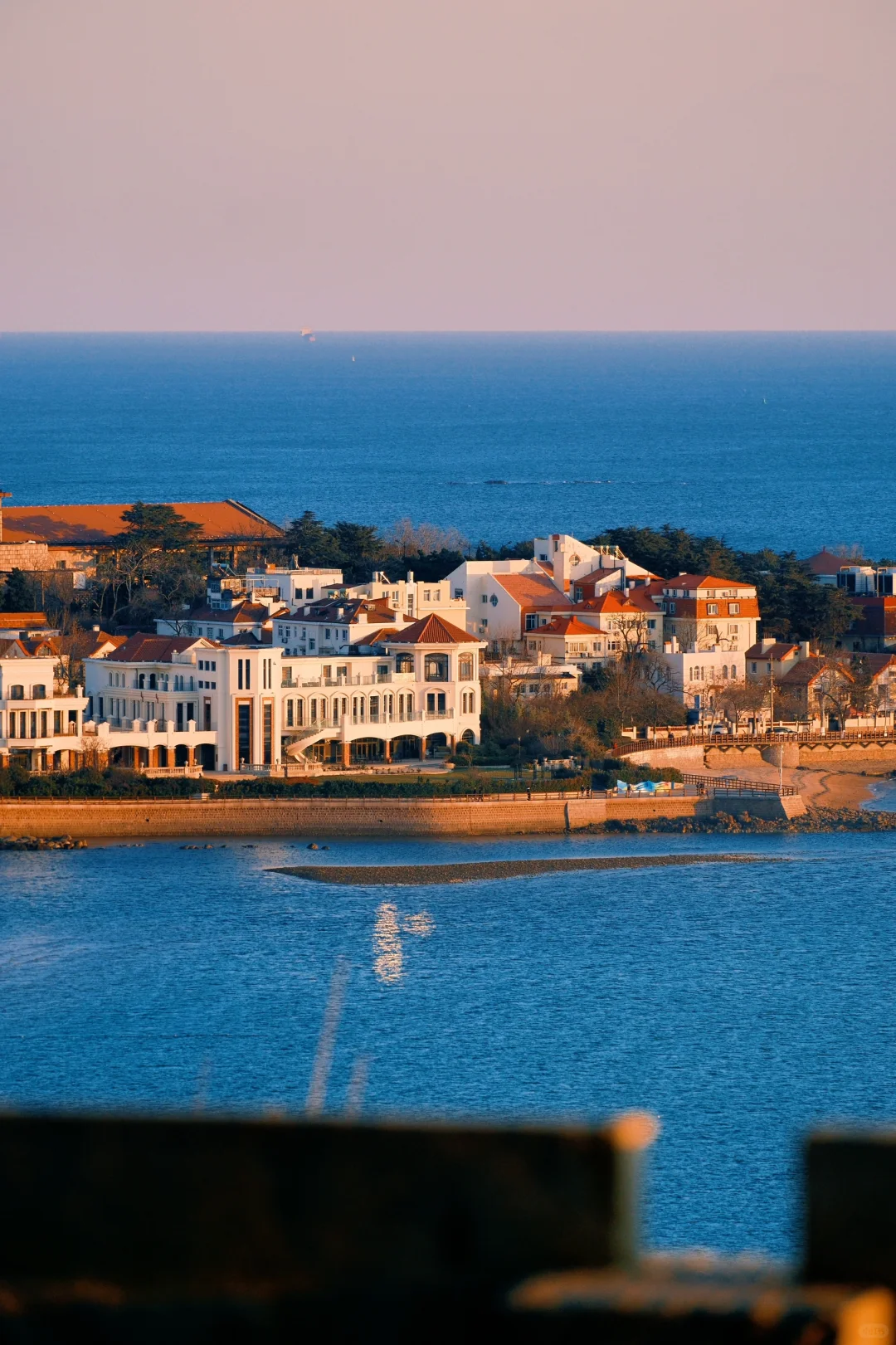 因为一片海 爱上一座城