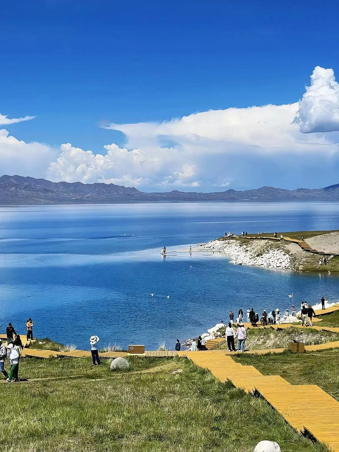 为什么5月去赛里木湖最合适？