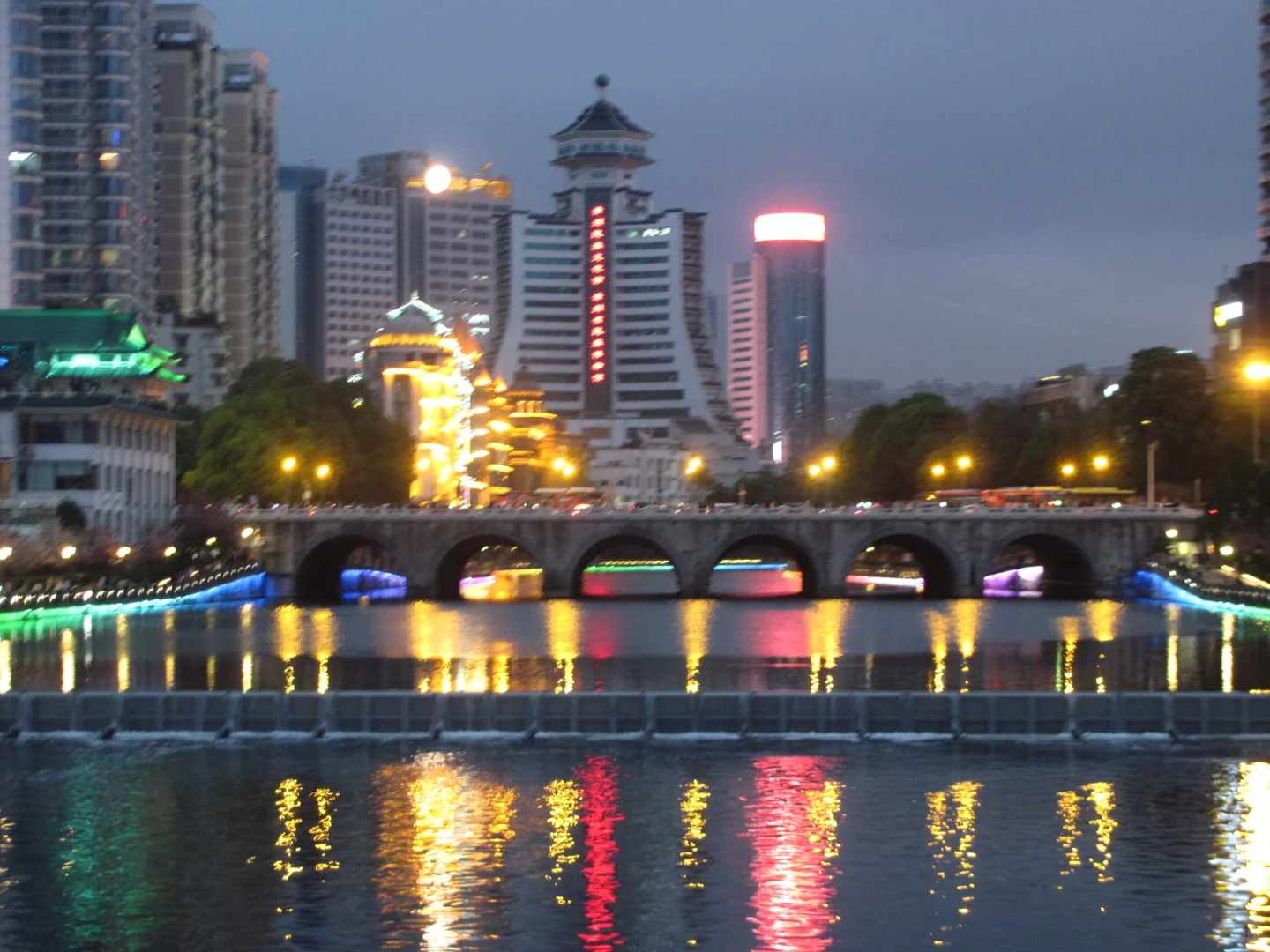 重庆大学生周五没课冲刺贵阳!