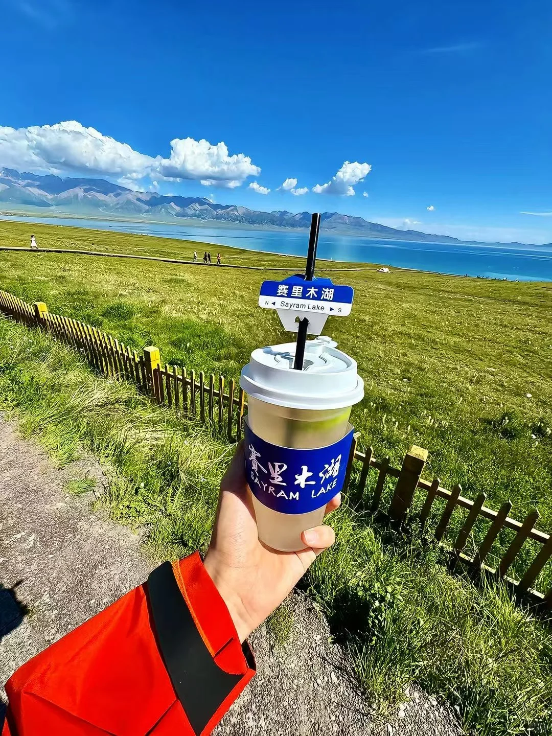 为什么5月去赛里木湖最合适？