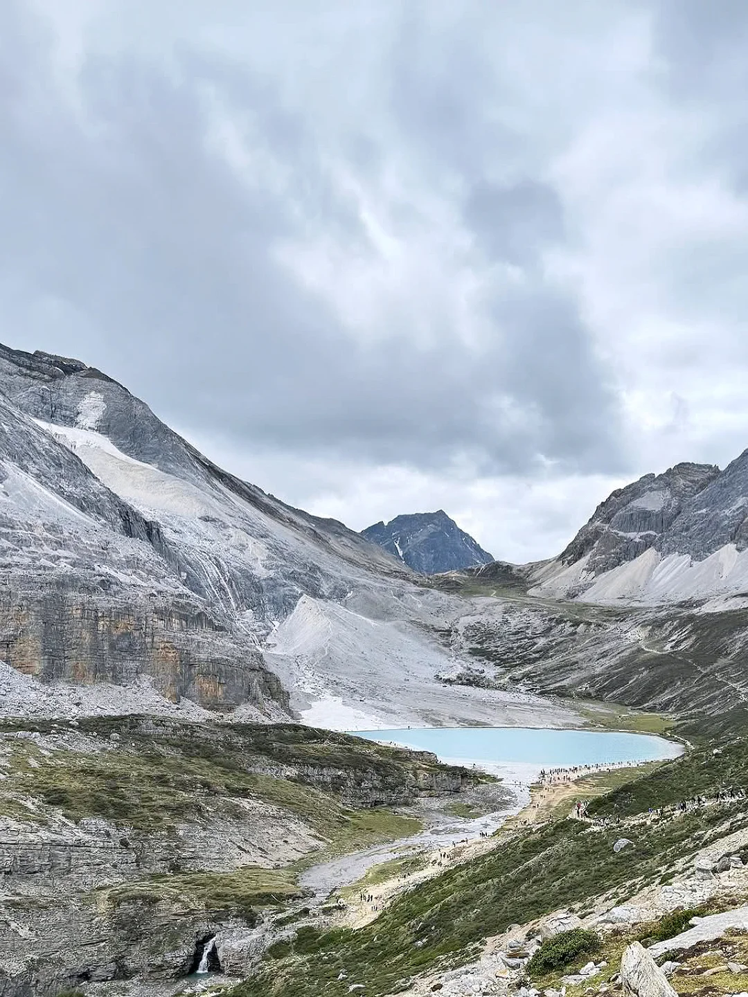 稻城亚丁🏔️的夏天美的像部电影一样🎬～