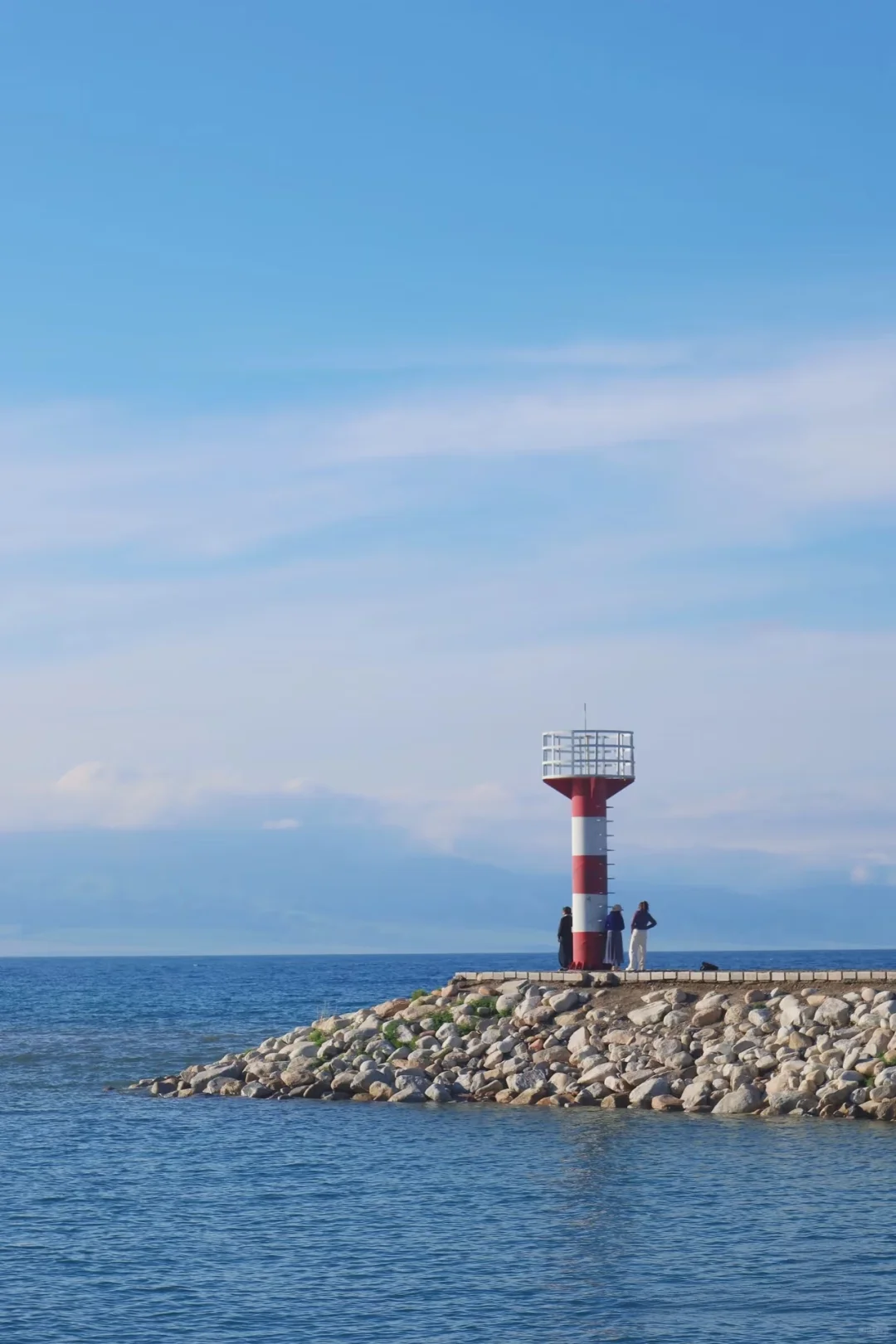 别被网红骗了！赛里木湖最值得拍的其实是这