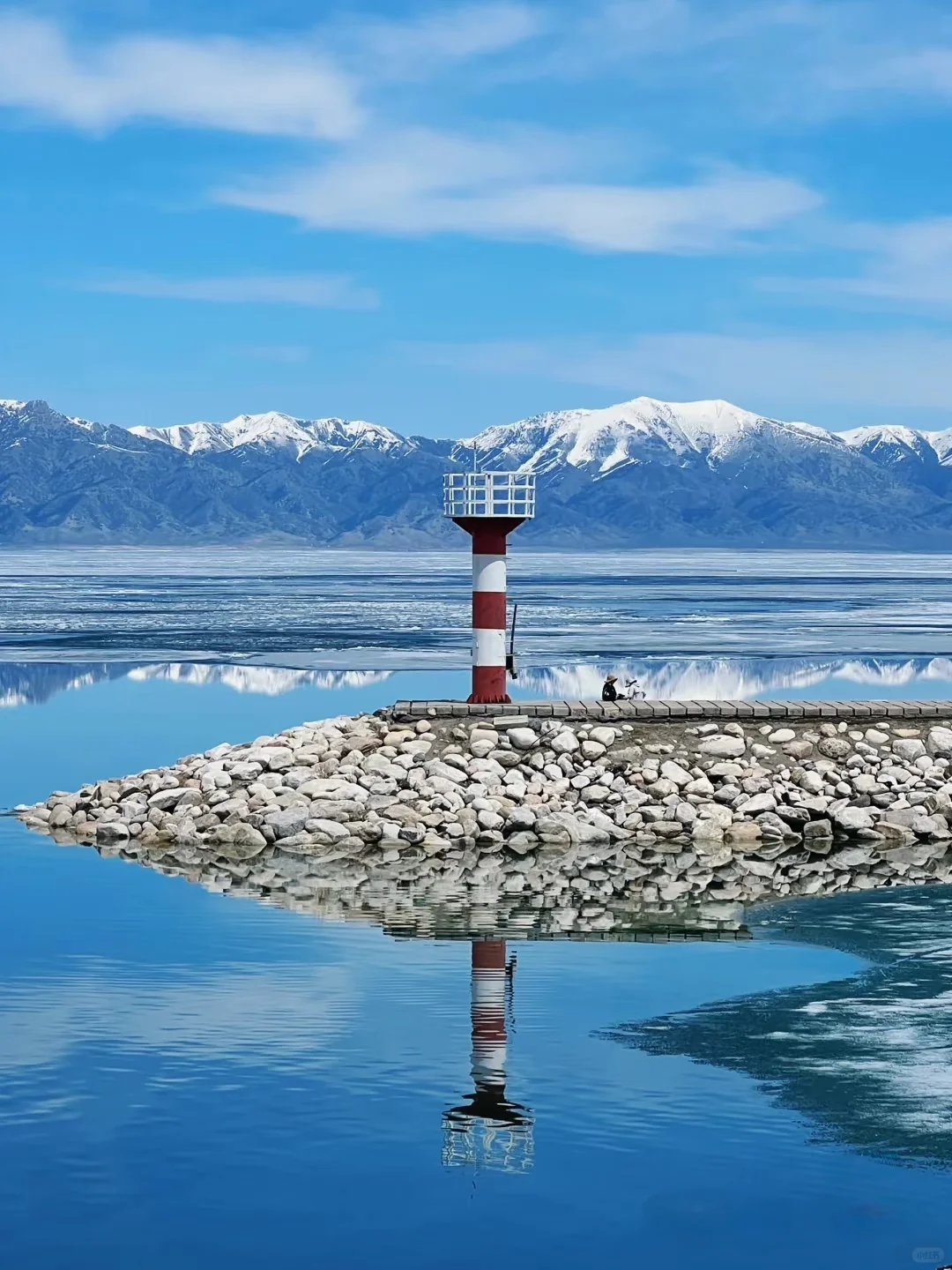 别被网红骗了！赛里木湖最值得拍的其实是这