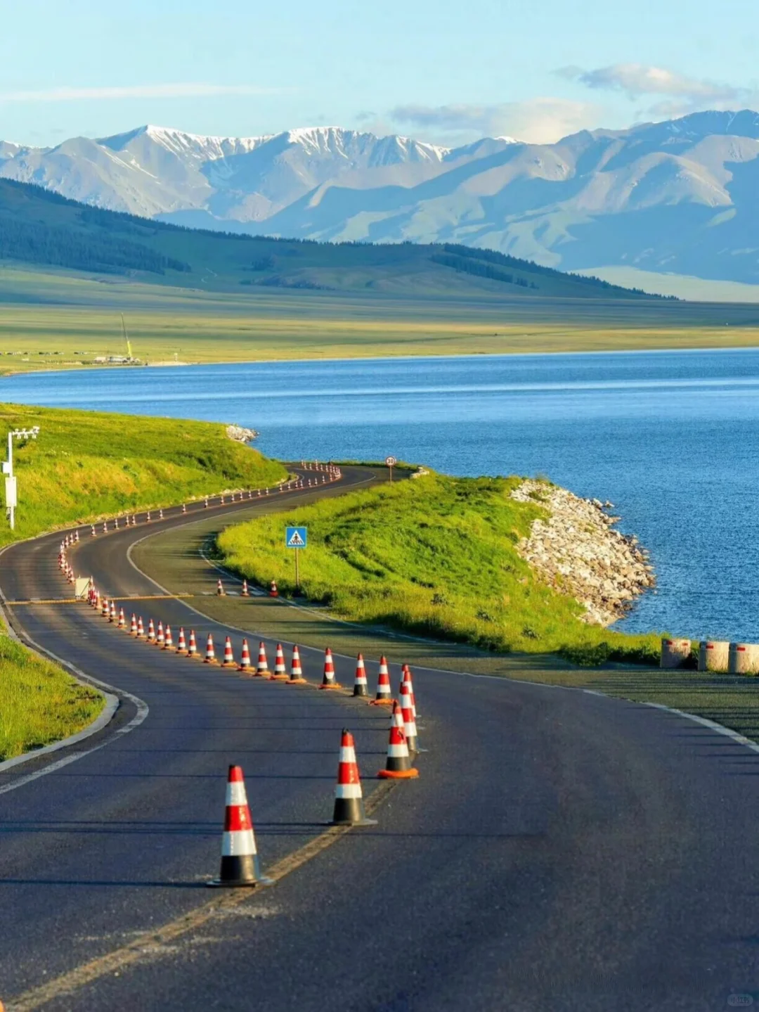 别被网红骗了！赛里木湖最值得拍的其实是这