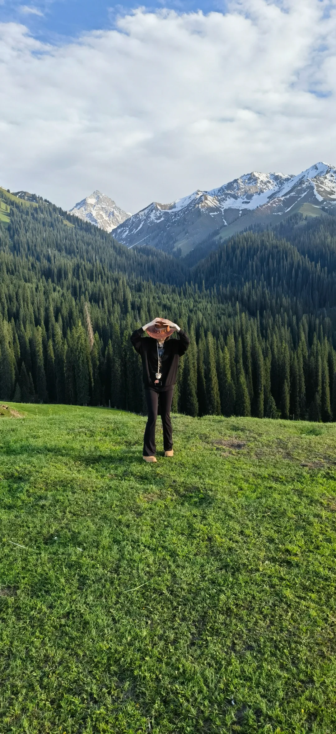 教你不露脸在库尔德宁留下美照！