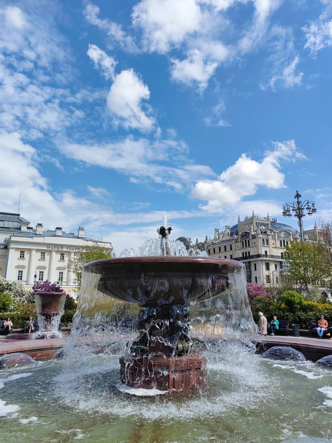 5.14 被莫斯科大剧院的茶花美到啦