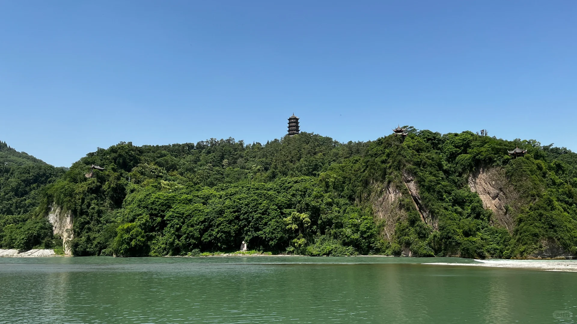 拜水都江堰，到此一游，打卡了。city walk