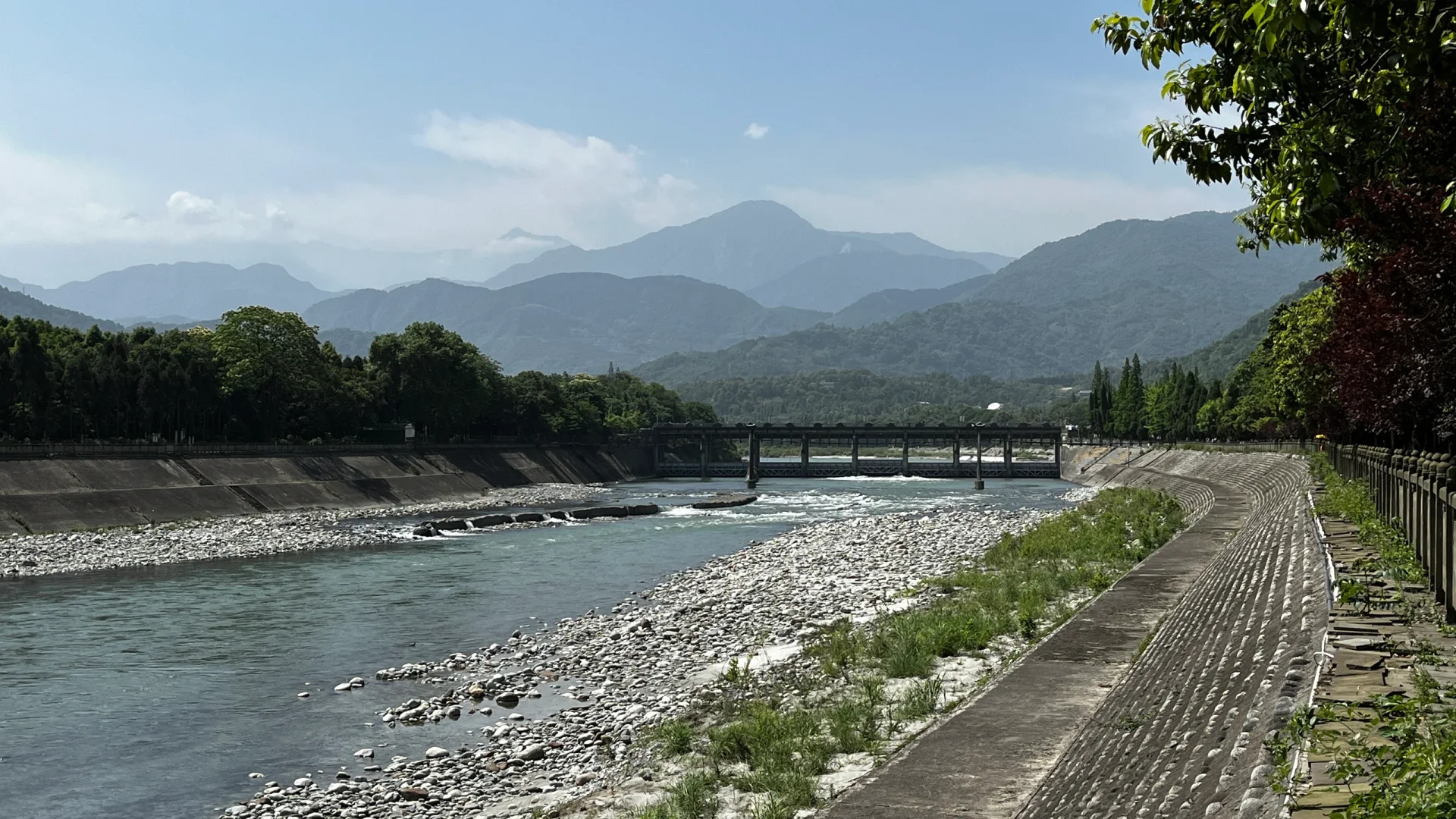 拜水都江堰，到此一游，打卡了。city walk