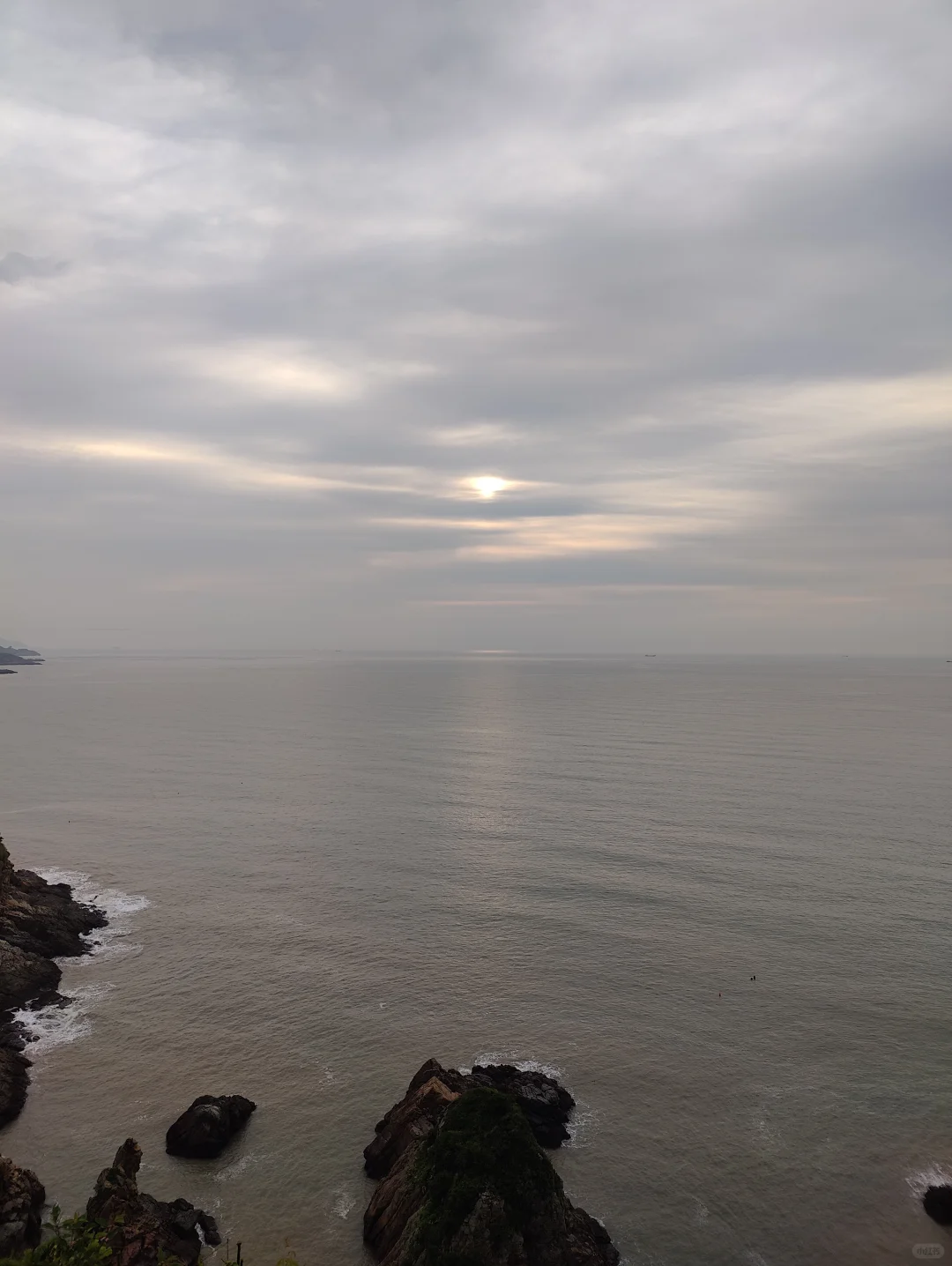 渔寮景区沙滩大、人多（温州苍南）