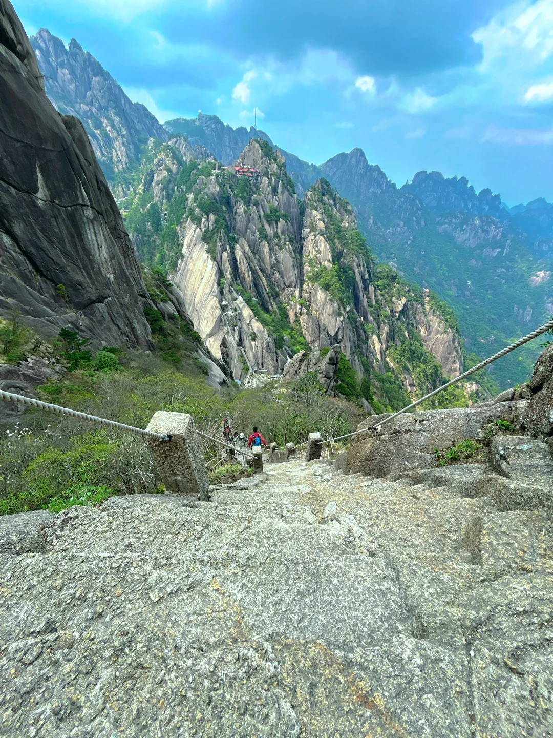 还在犹豫黄山值不值得去？看完你就明白了