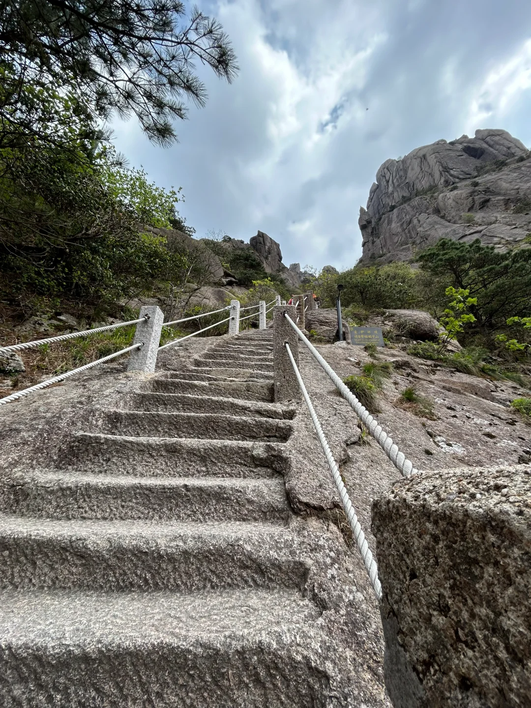 还在犹豫黄山值不值得去？看完你就明白了
