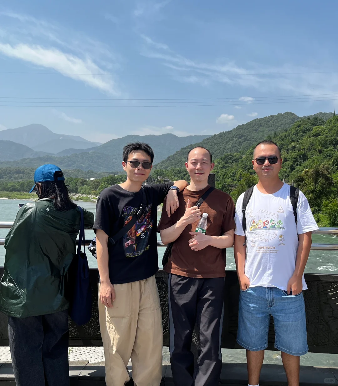 拜水都江堰，到此一游，打卡了。city walk