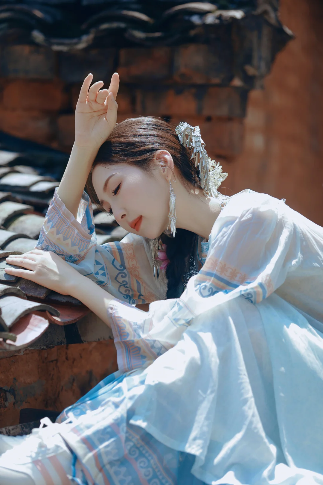 苗服在篁岭也可以拍出优雅的一面