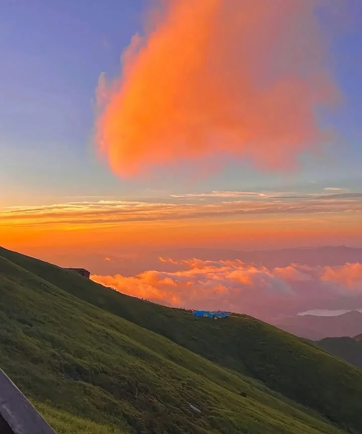 一句向云端 我来了武功山