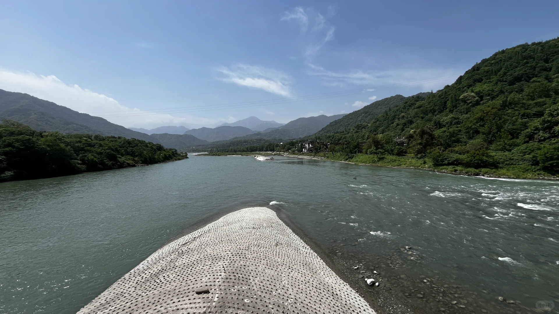 拜水都江堰，到此一游，打卡了。city walk