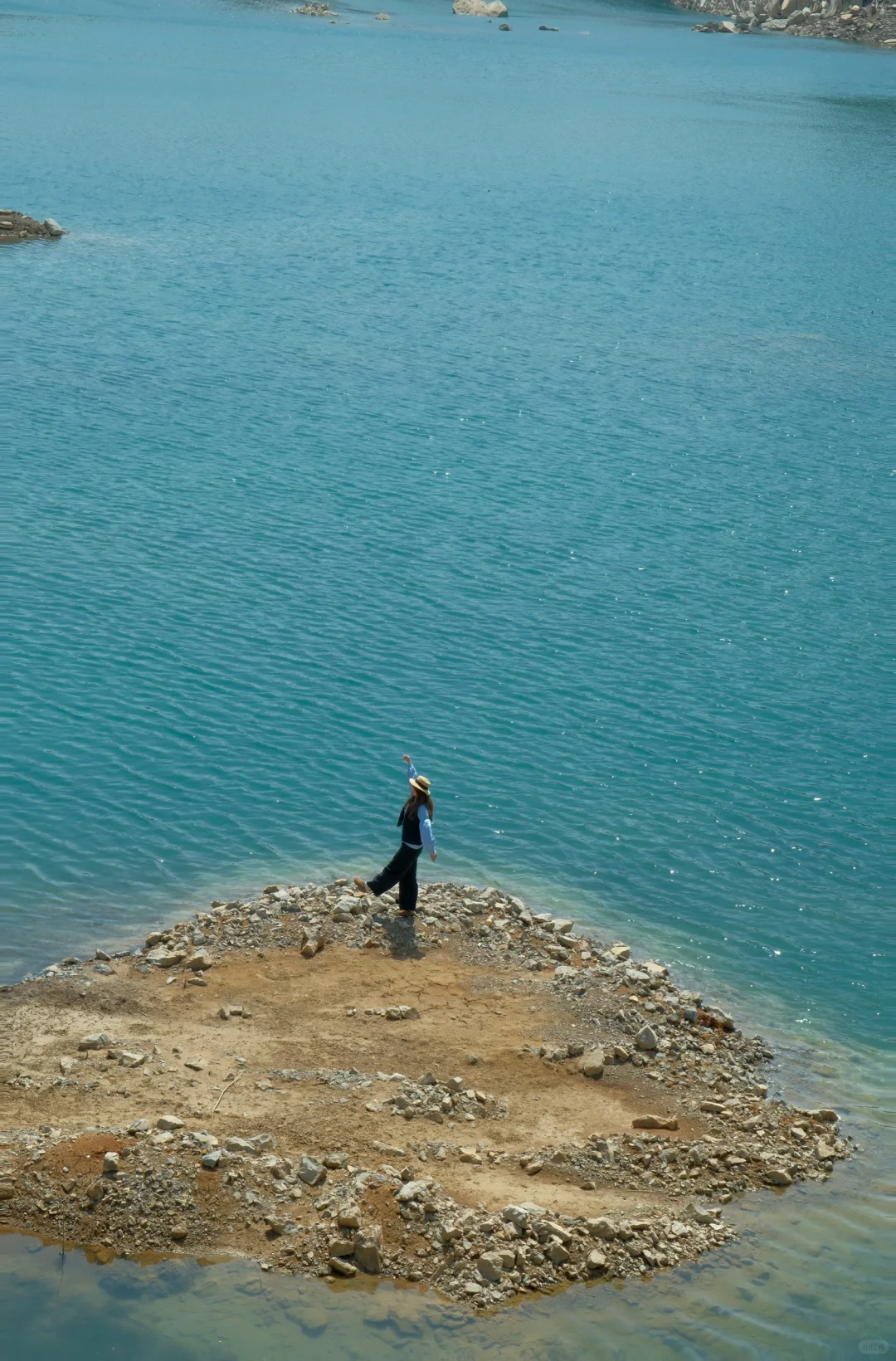 不在海边在蚌埠！果冻蓝🩵𝘽𝙡𝙪𝙚 ‧˚好治愈