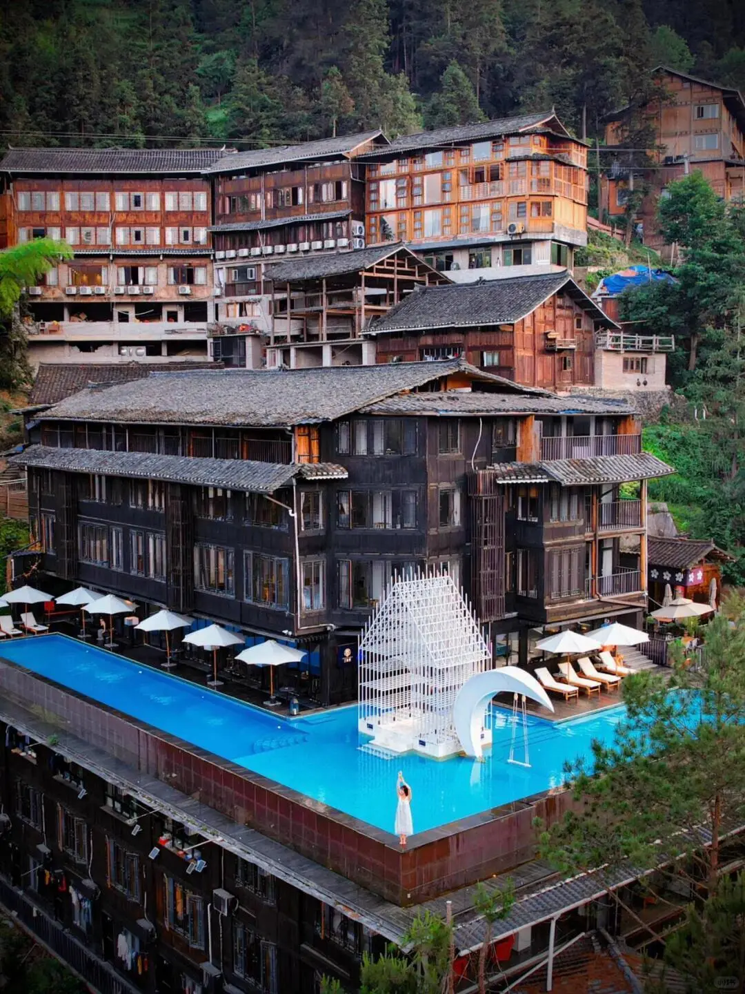 本以为崇左很适合遛娃了，直到去了小七孔！