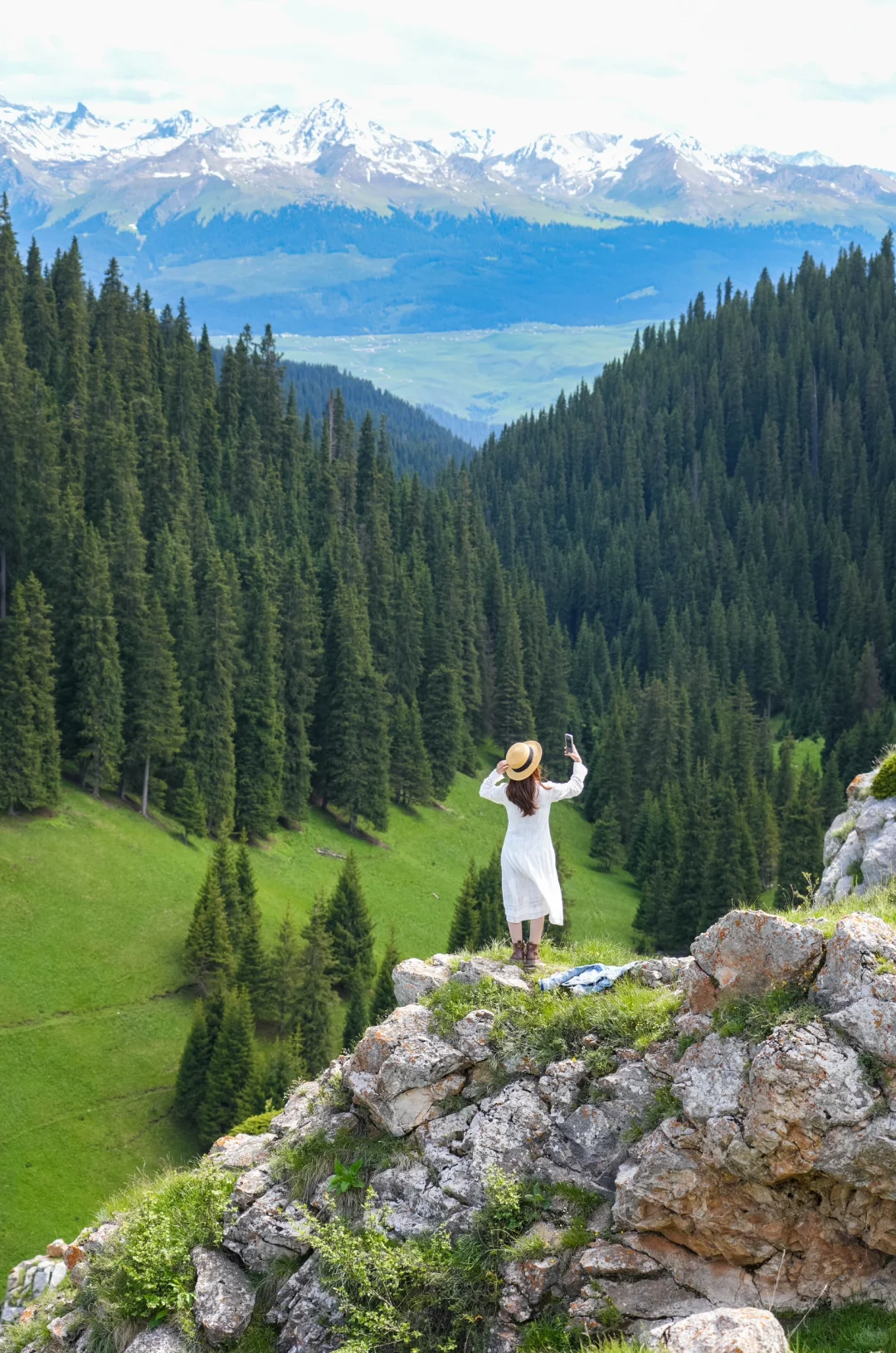 去过十几次新疆，说说我心中最美草原前三