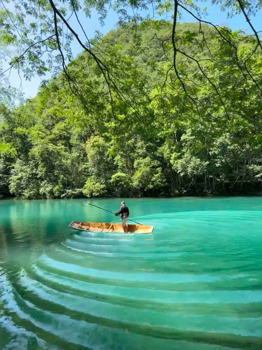 本以为崇左很适合遛娃了，直到去了小七孔！