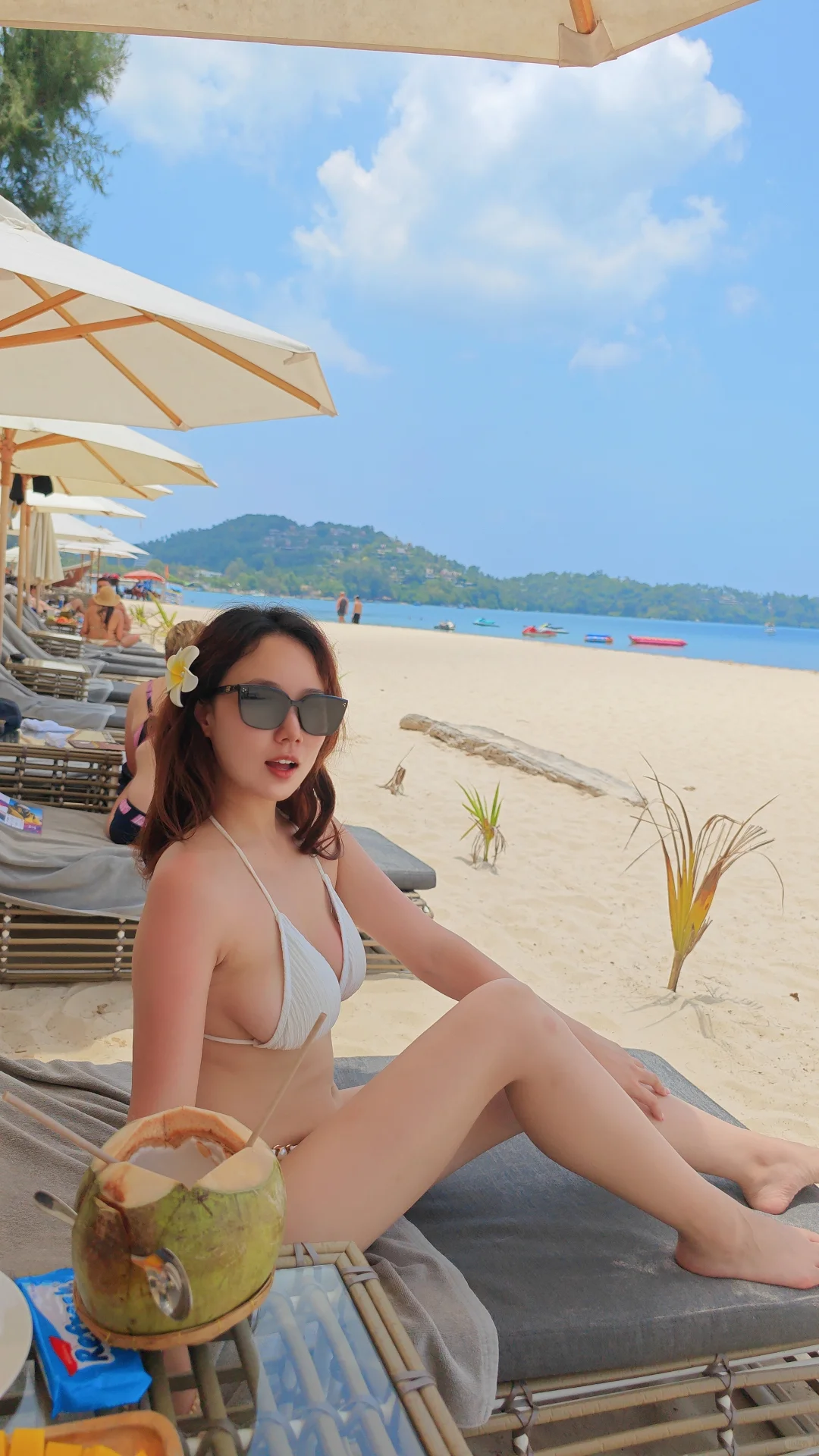 普吉岛🏝️｜我躺了一天的海滩泳池俱乐部