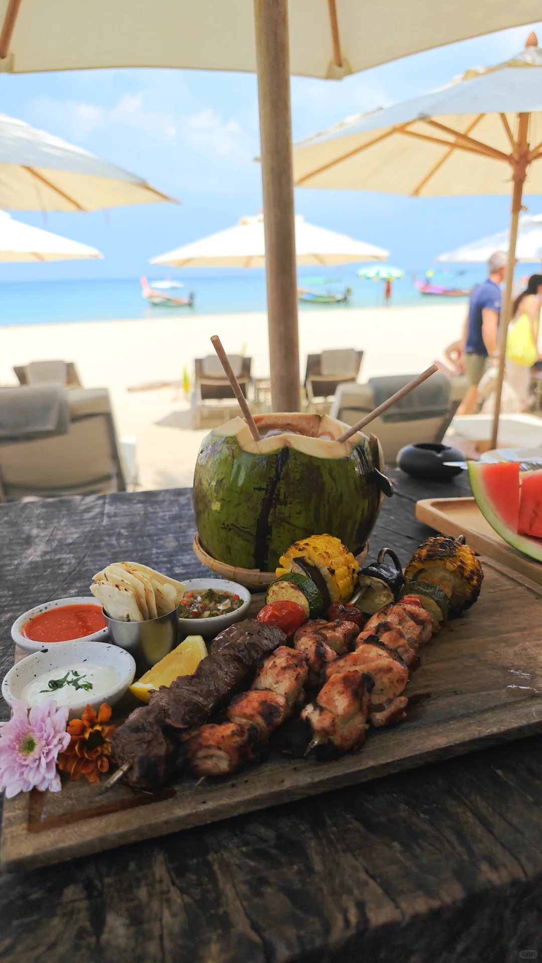 普吉岛🏝️｜我躺了一天的海滩泳池俱乐部