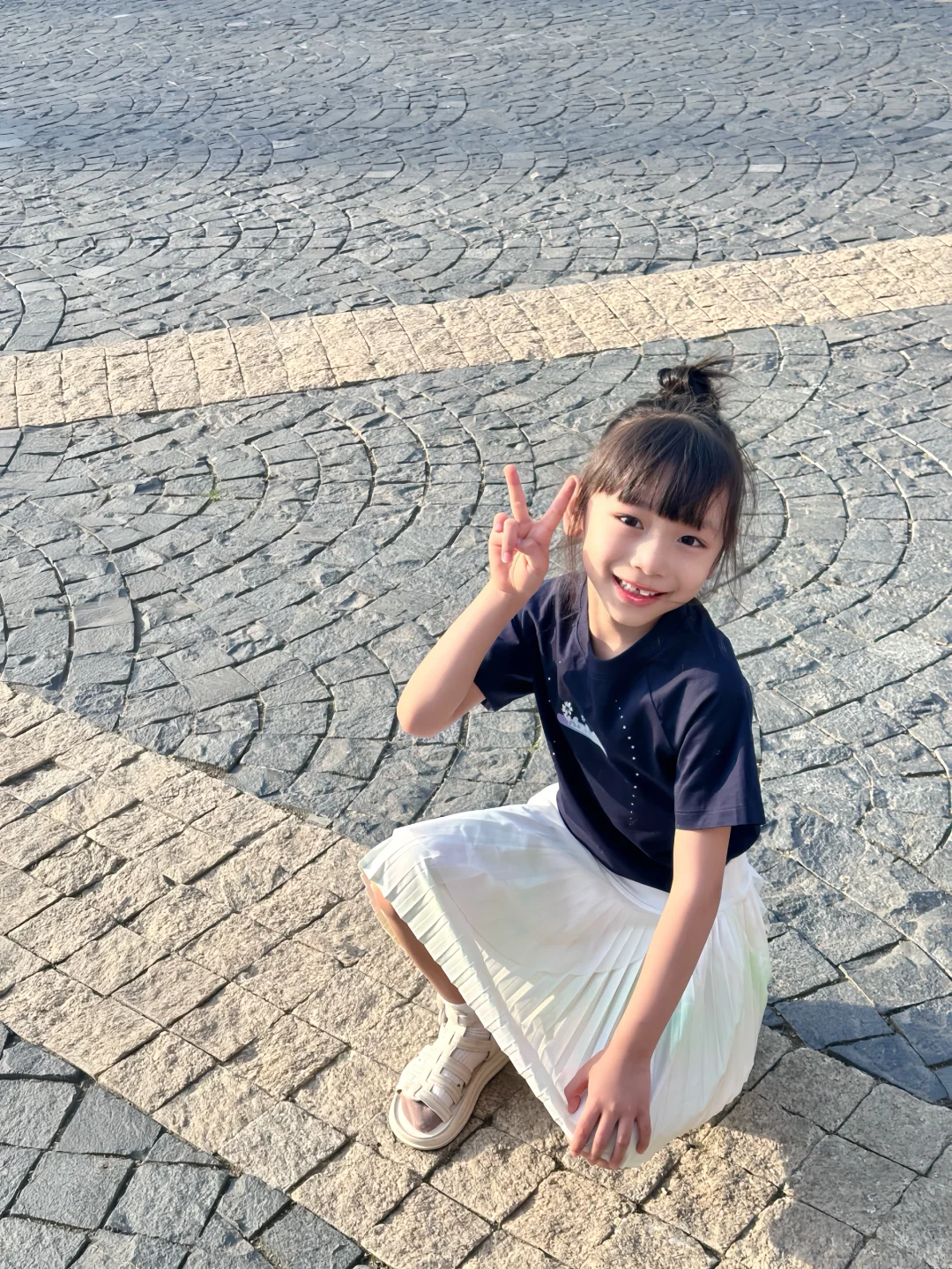 五月的青岛，小孩姐这一身好出片~